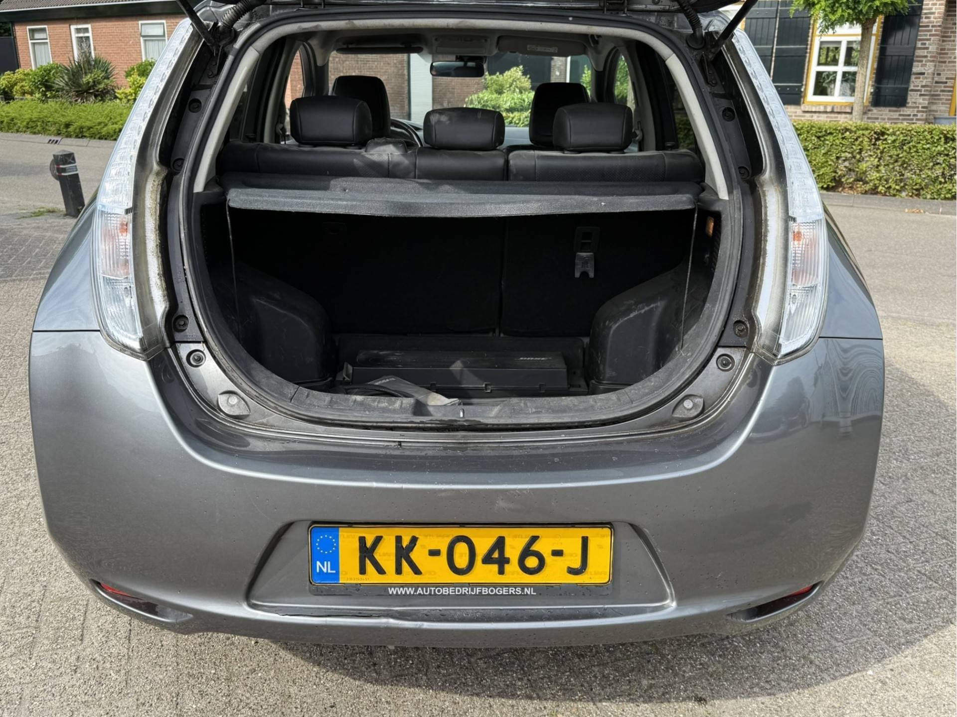 Nissan Leaf thumbnail 10