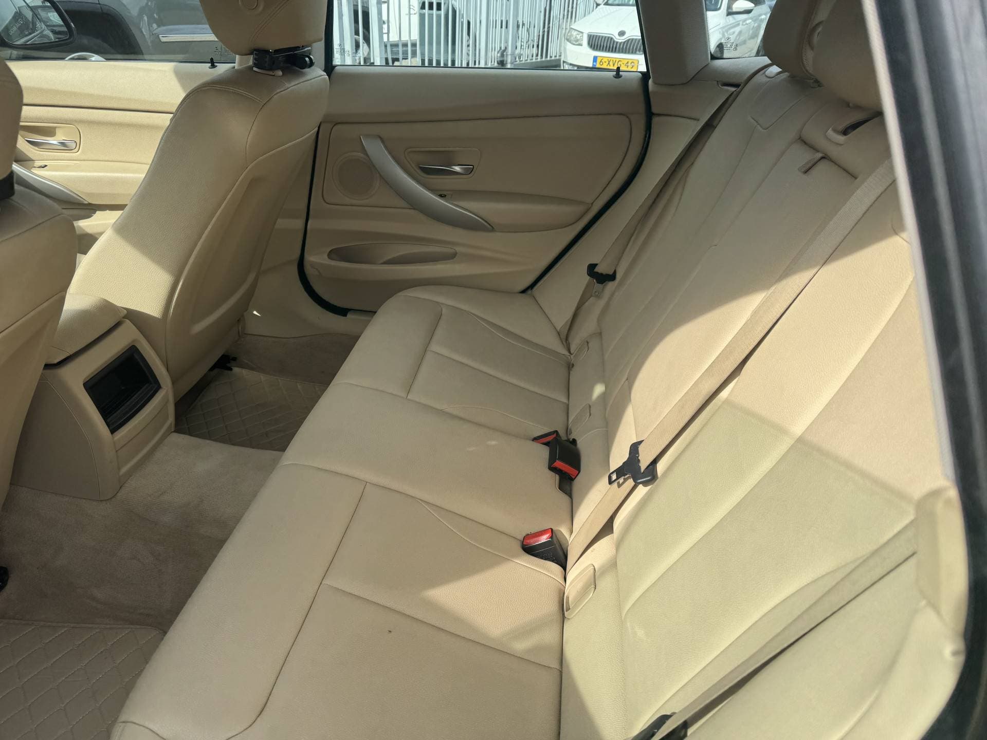 BMW 3 Serie Gran Turismo 320d Executive thumbnail 9