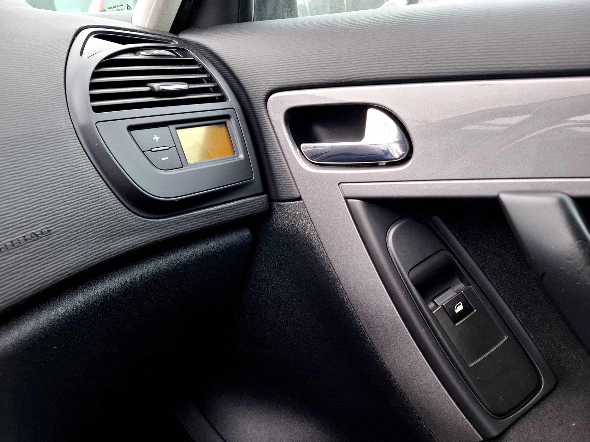 Citroen C4 Picasso thumbnail 8