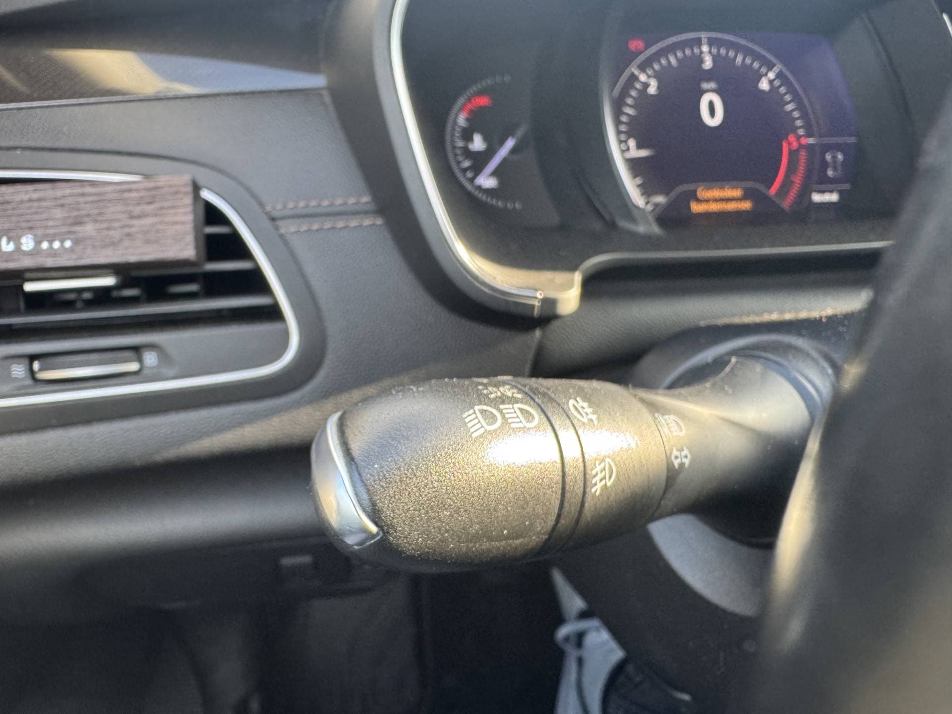 Renault Talisman Estate 1.7 Blue dCi S-Edition thumbnail 12