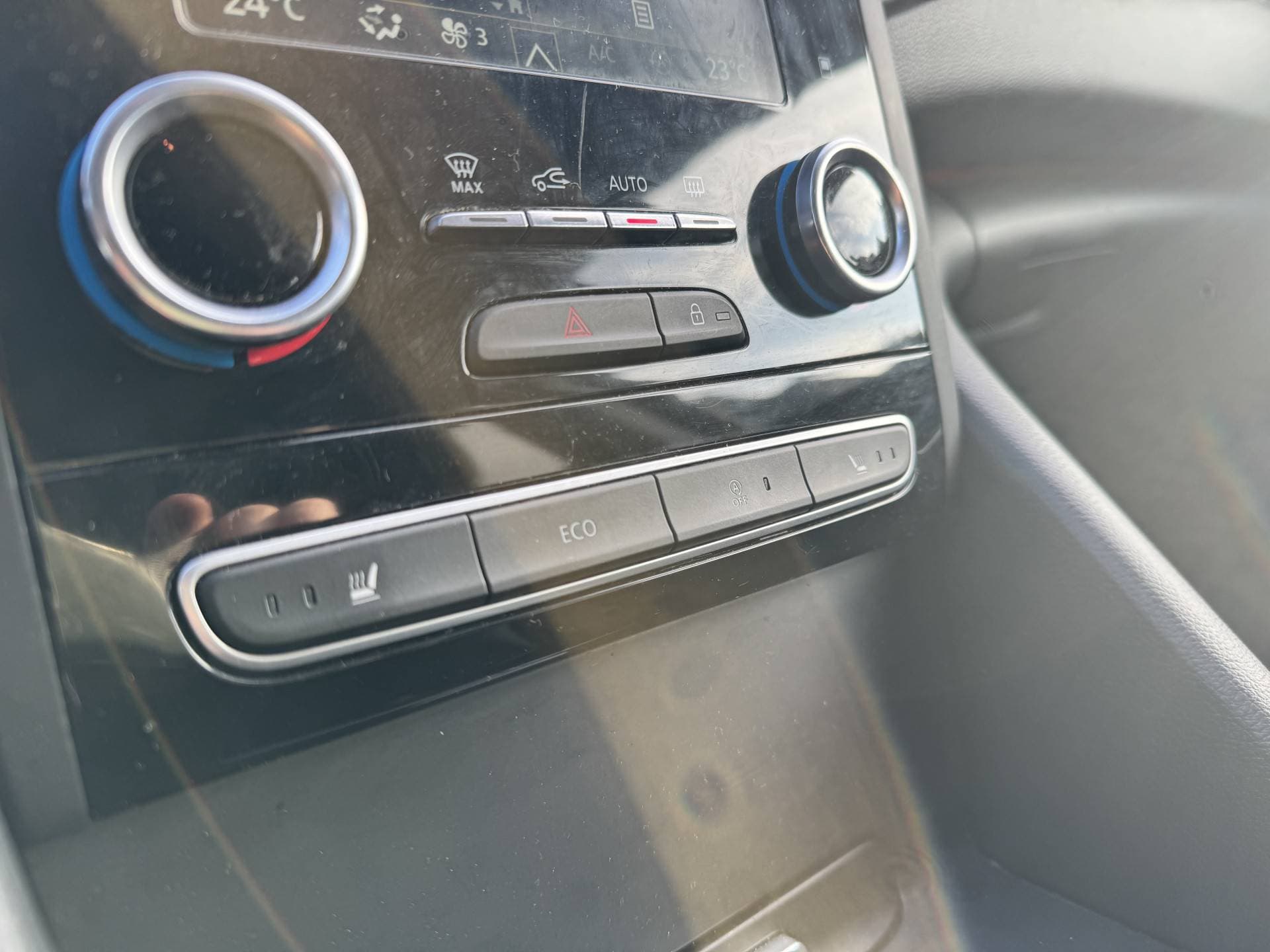 Renault Talisman Estate 1.7 Blue dCi S-Edition thumbnail 17