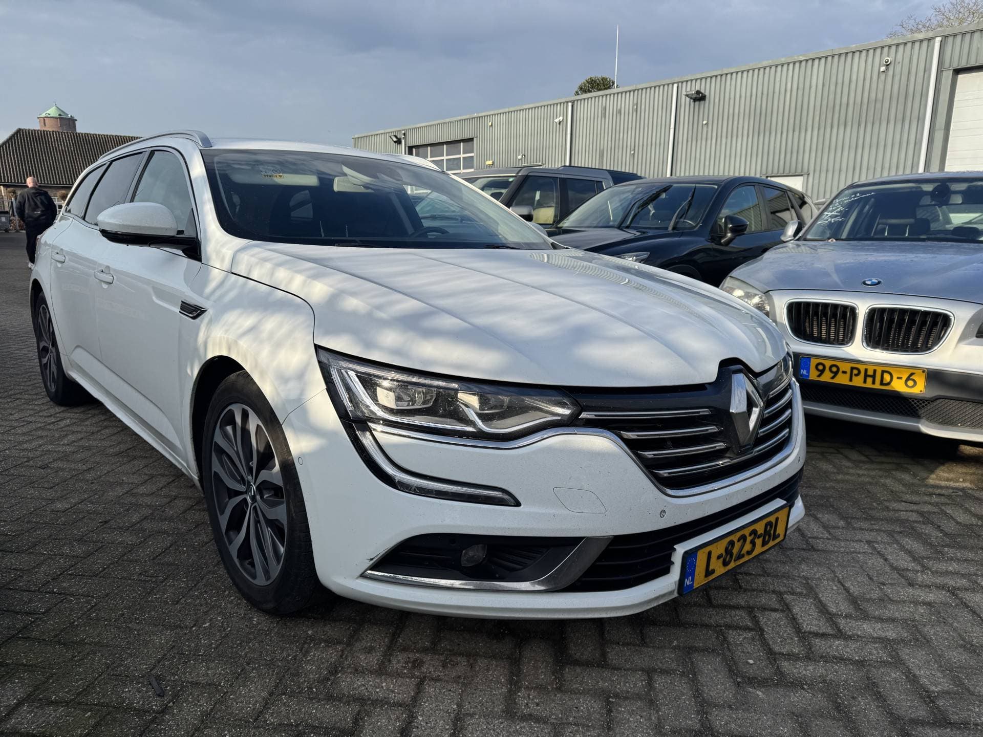 Renault Talisman Estate 1.7 Blue dCi S-Edition thumbnail 6