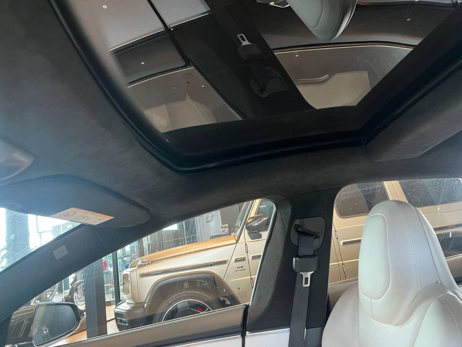 Tesla Model S 75 Base thumbnail 9