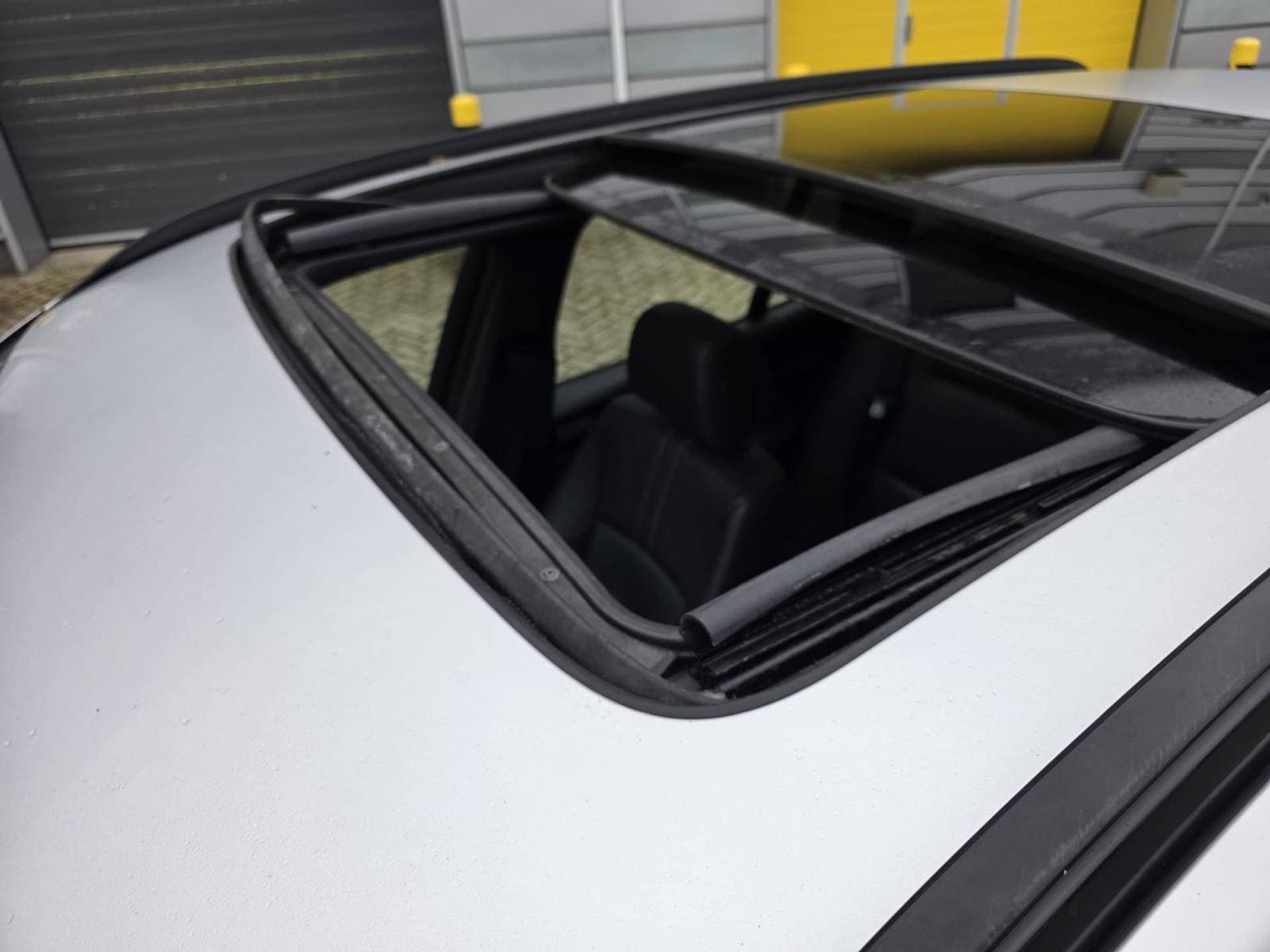 BMW X3 xDrive28i High Executive thumbnail 4