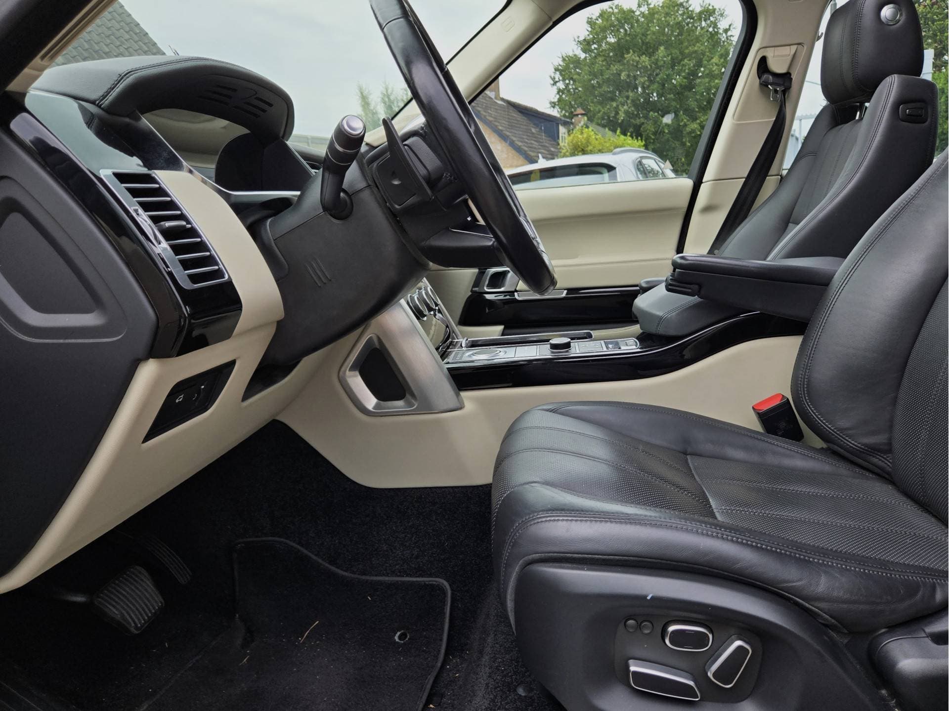 Land Rover Range Rover thumbnail 27