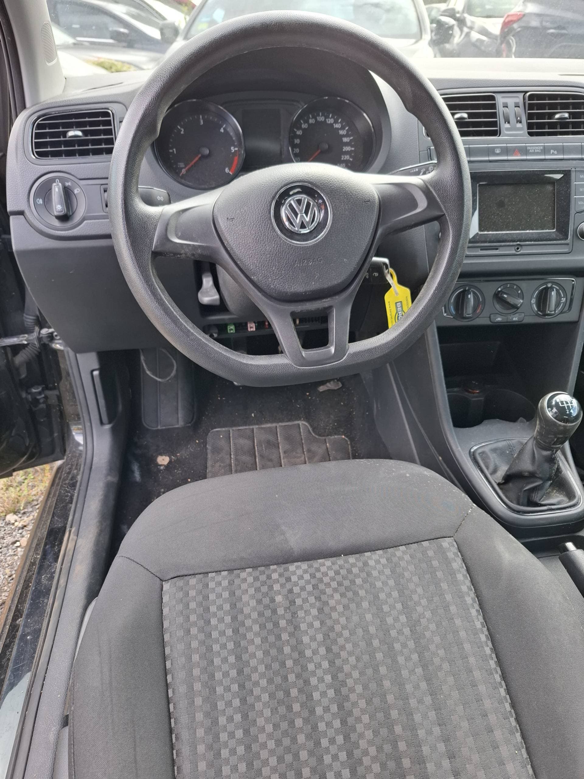 Volkswagen Polo thumbnail 4