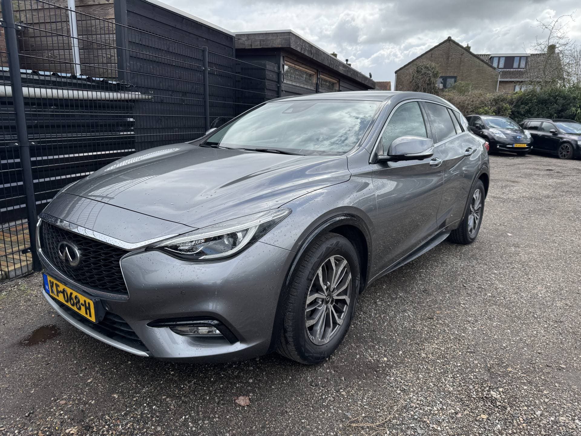 Infiniti Q thumbnail 28