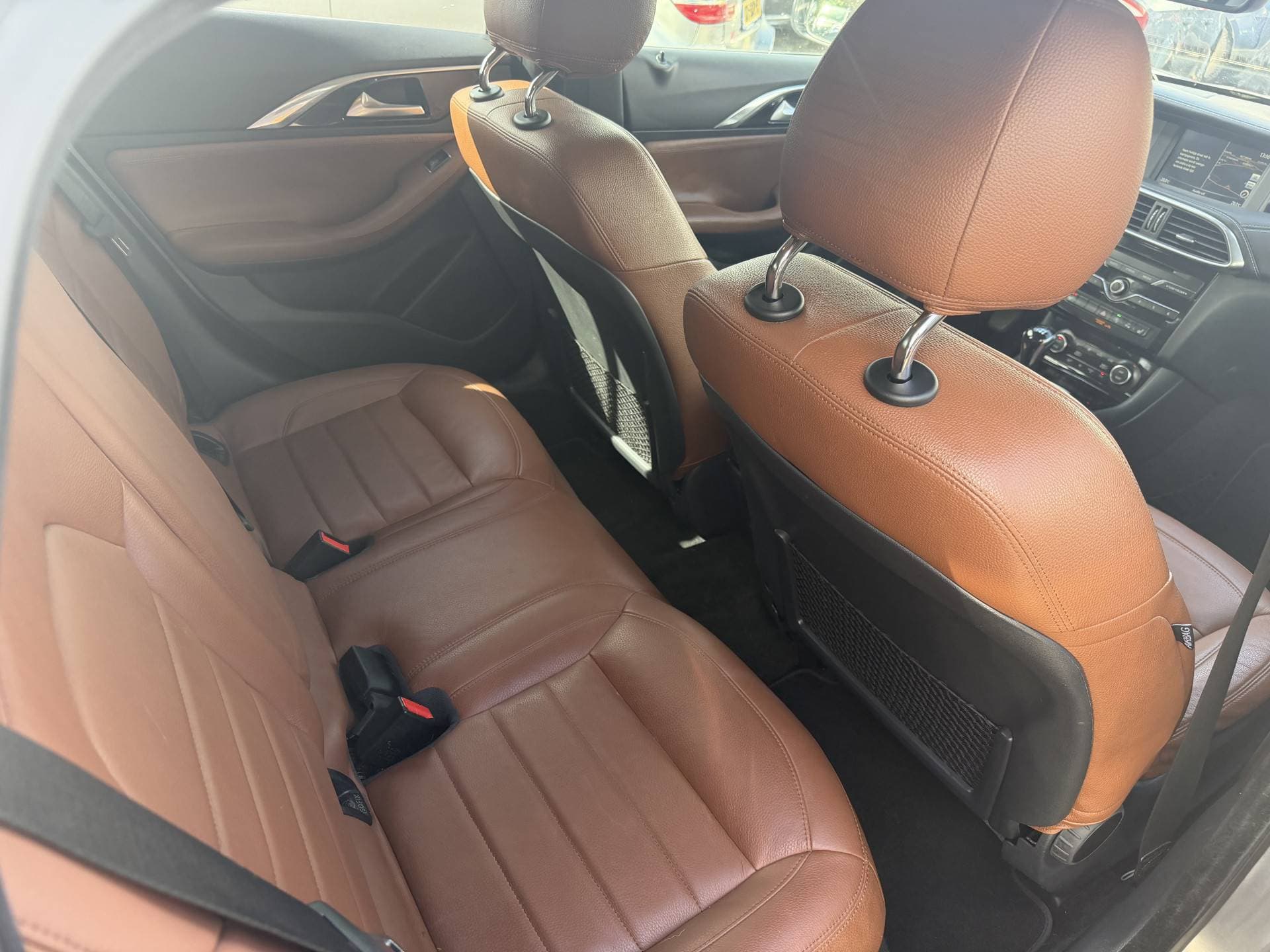 Infiniti Q thumbnail 30