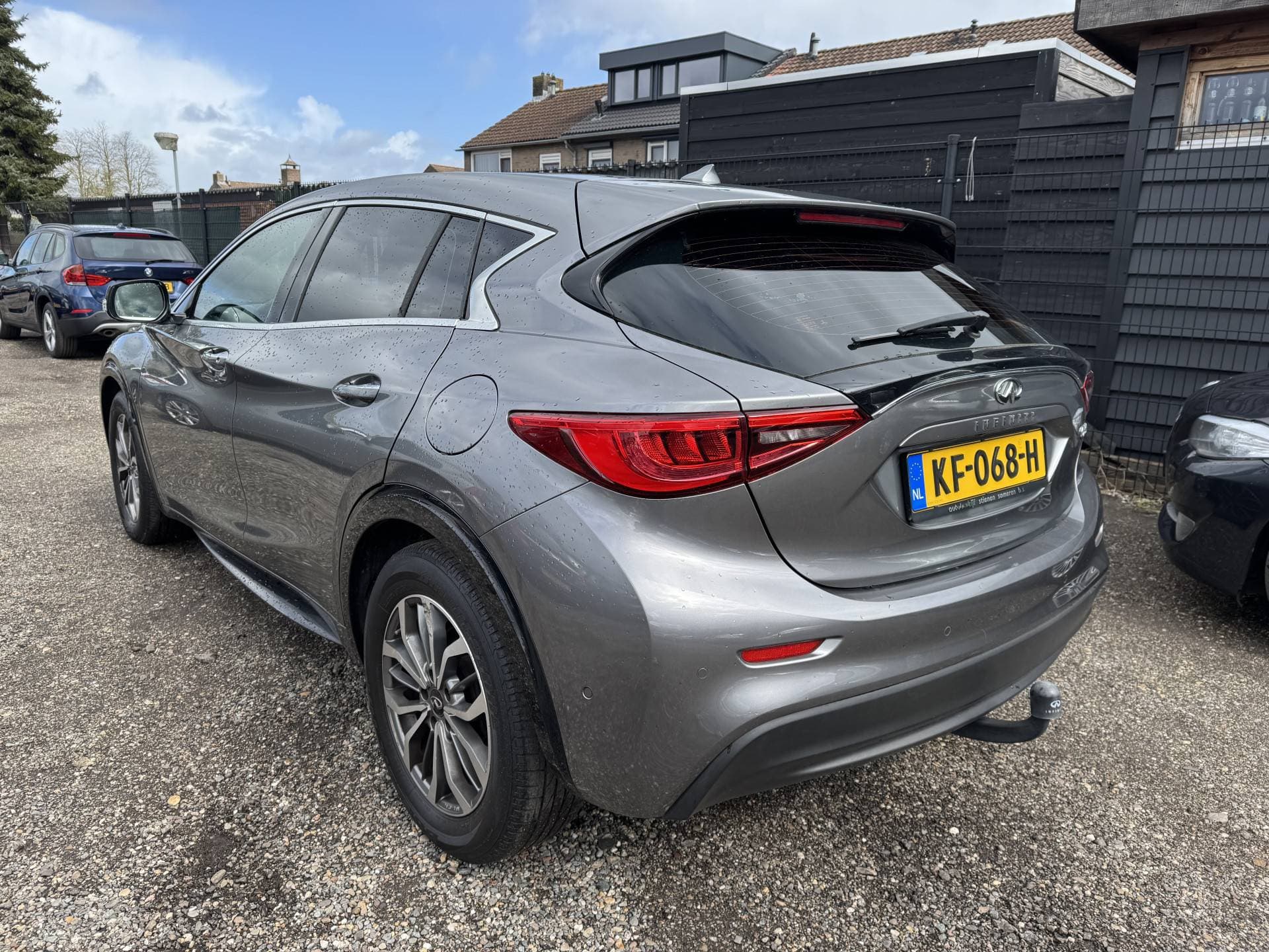 Infiniti Q thumbnail 8