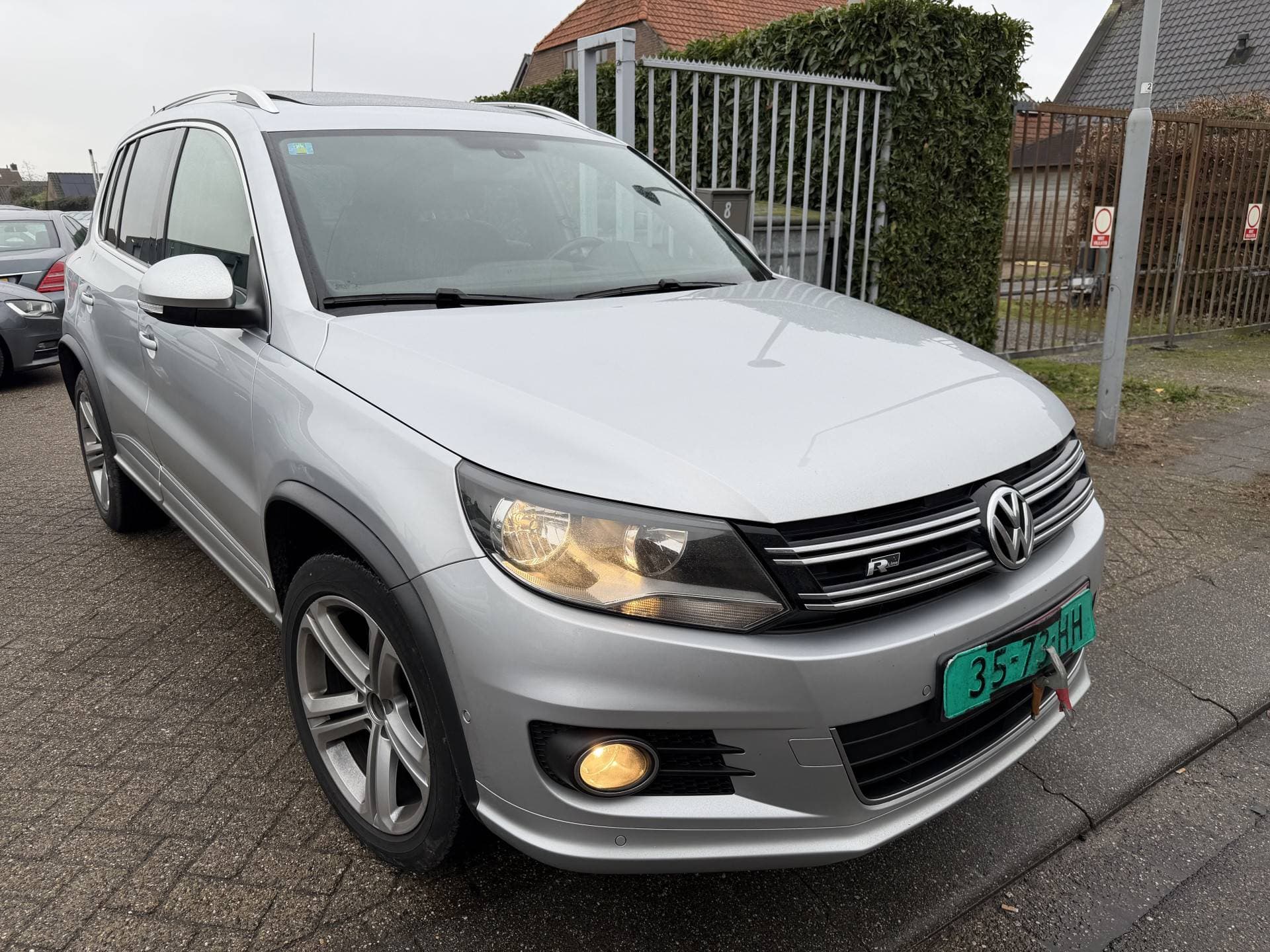 Volkswagen Tiguan 2.0 TDI R-Line Edition 4Motion DSG thumbnail 3