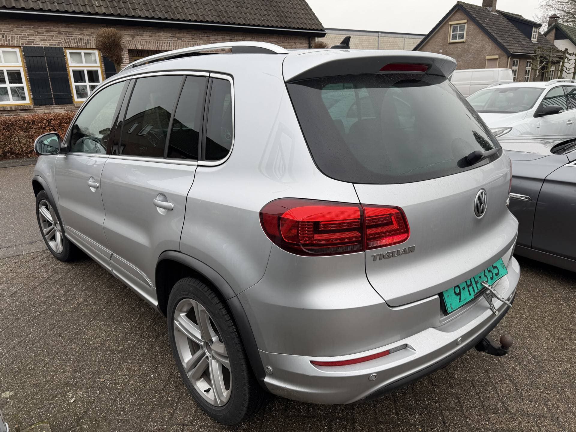 Volkswagen Tiguan 2.0 TDI R-Line Edition 4Motion DSG thumbnail 5