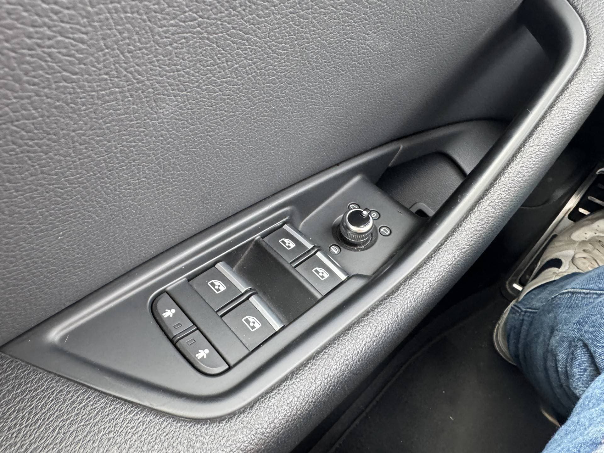 Audi A4 Avant 35 TDI Pro Line Automaat thumbnail 14