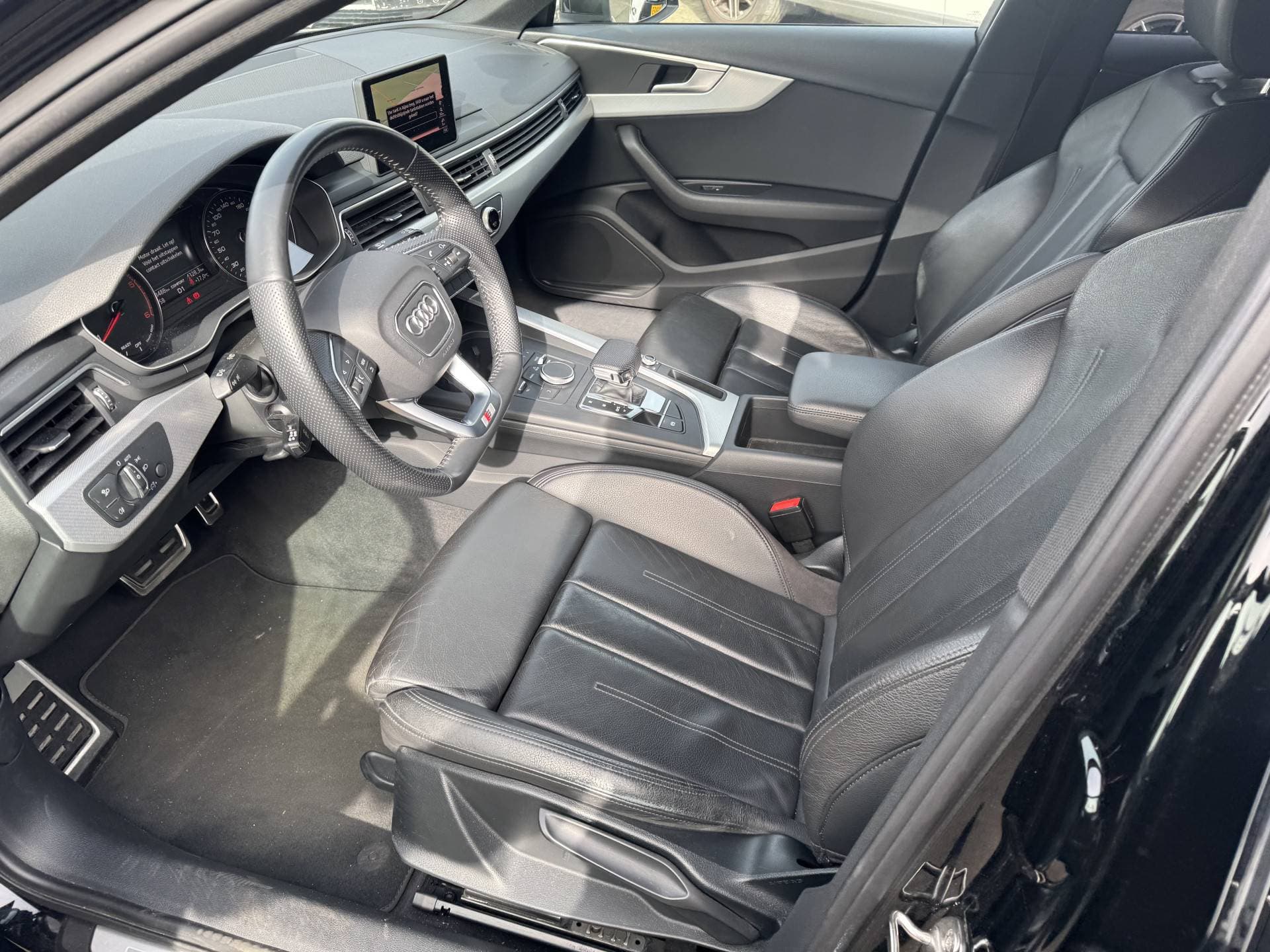 Audi A4 Avant 35 TDI Pro Line Automaat thumbnail 25