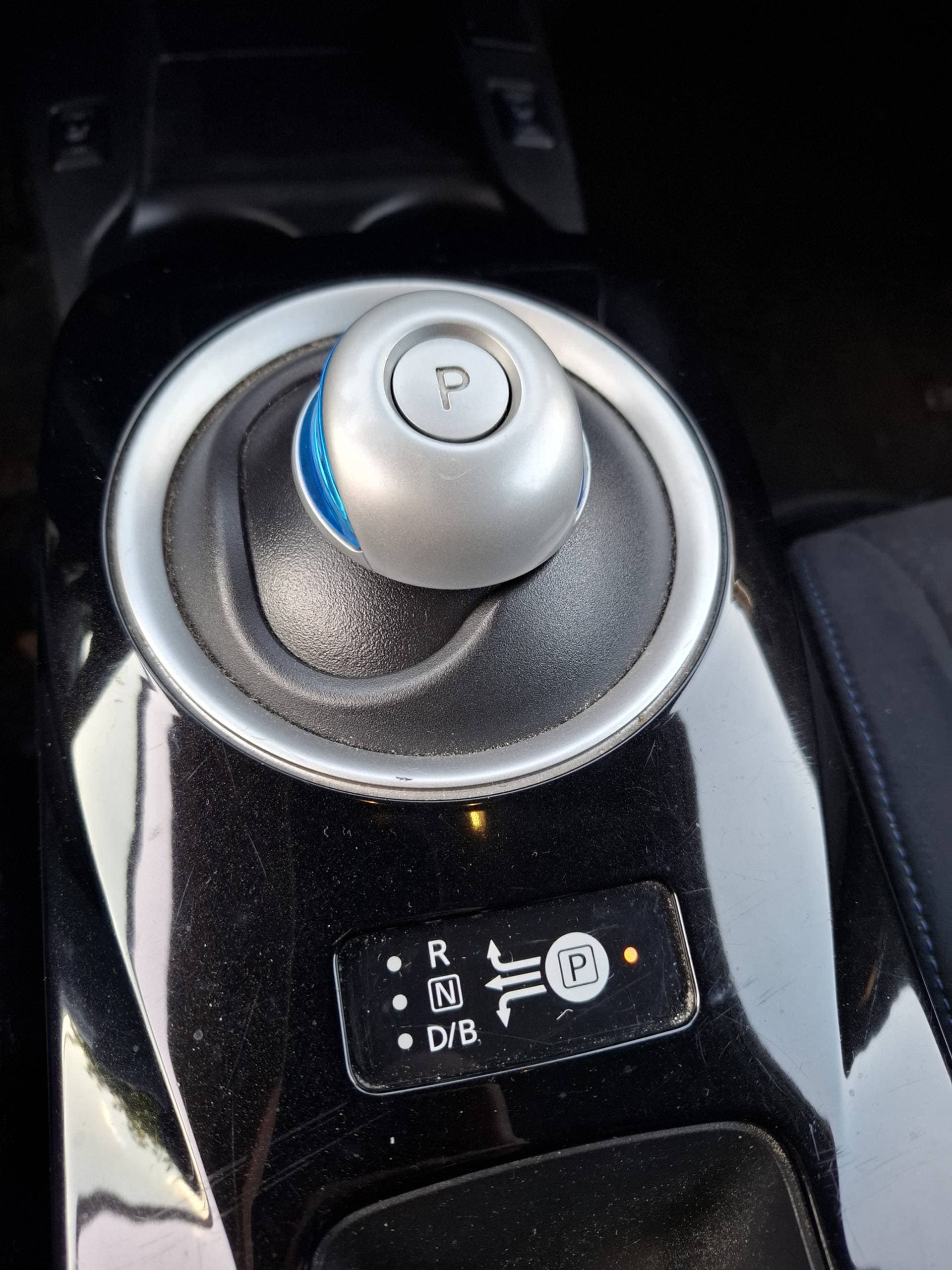 Nissan Leaf thumbnail 8