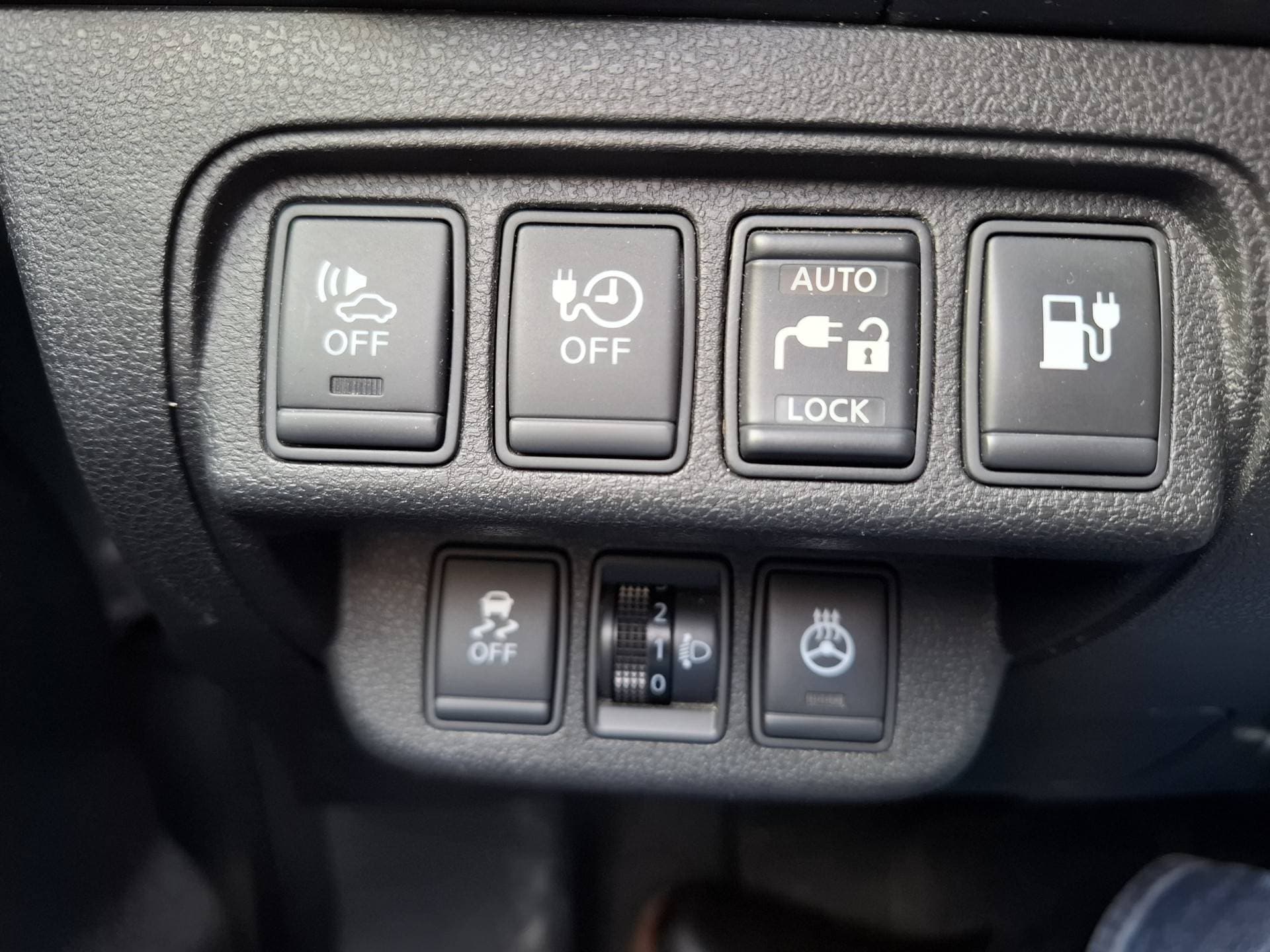 Nissan Leaf thumbnail 10