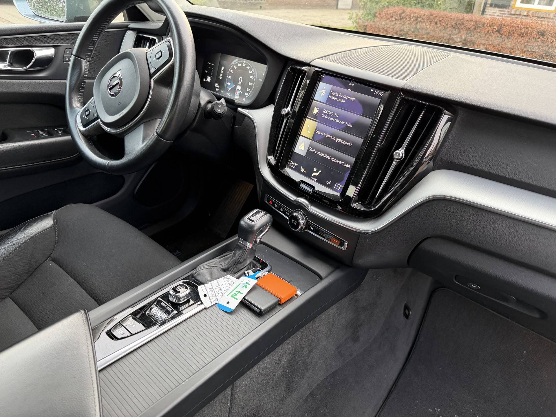 Volvo XC60 2.0 D4 AWD Momentum thumbnail 11