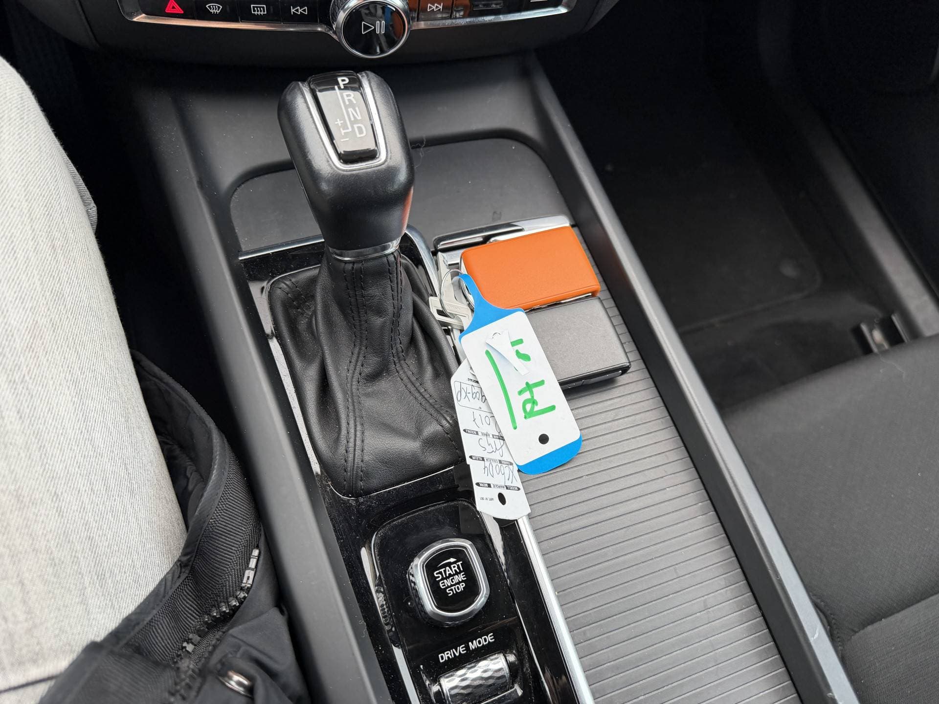 Volvo XC60 2.0 D4 AWD Momentum thumbnail 8