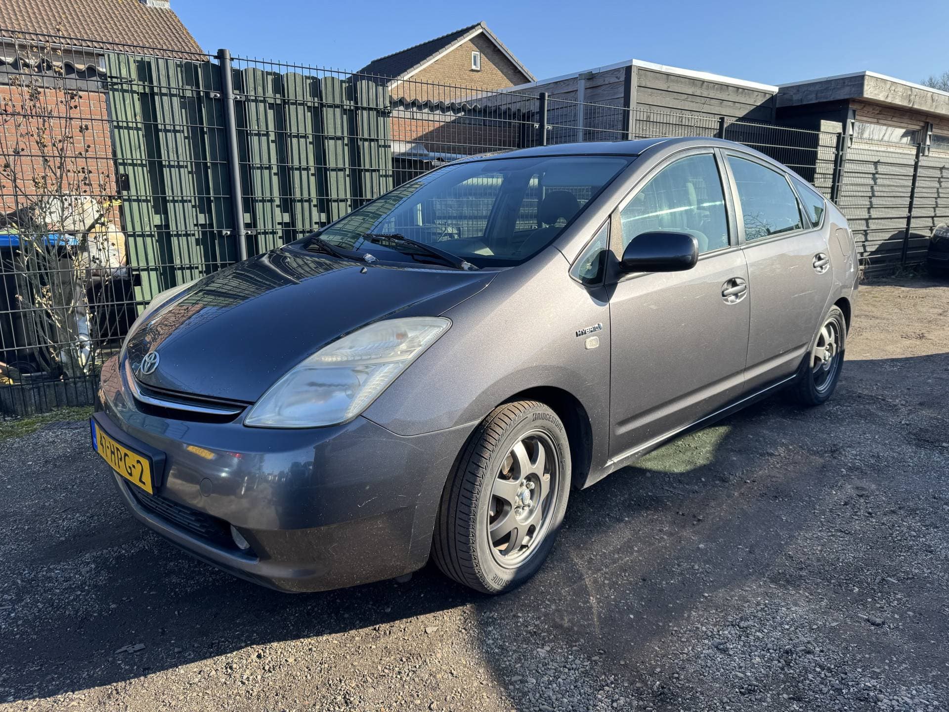 Toyota Prius thumbnail 2