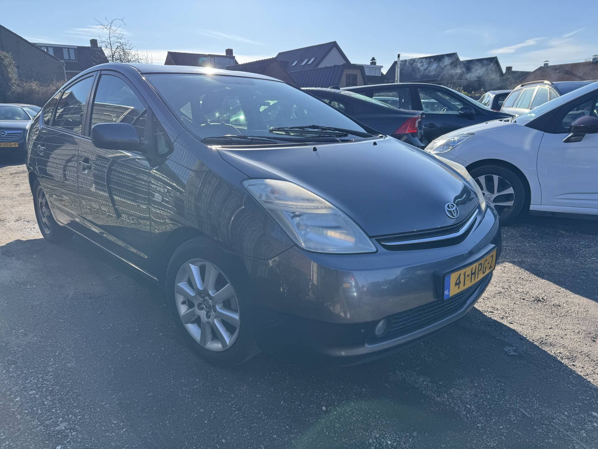 Toyota Prius thumbnail 3