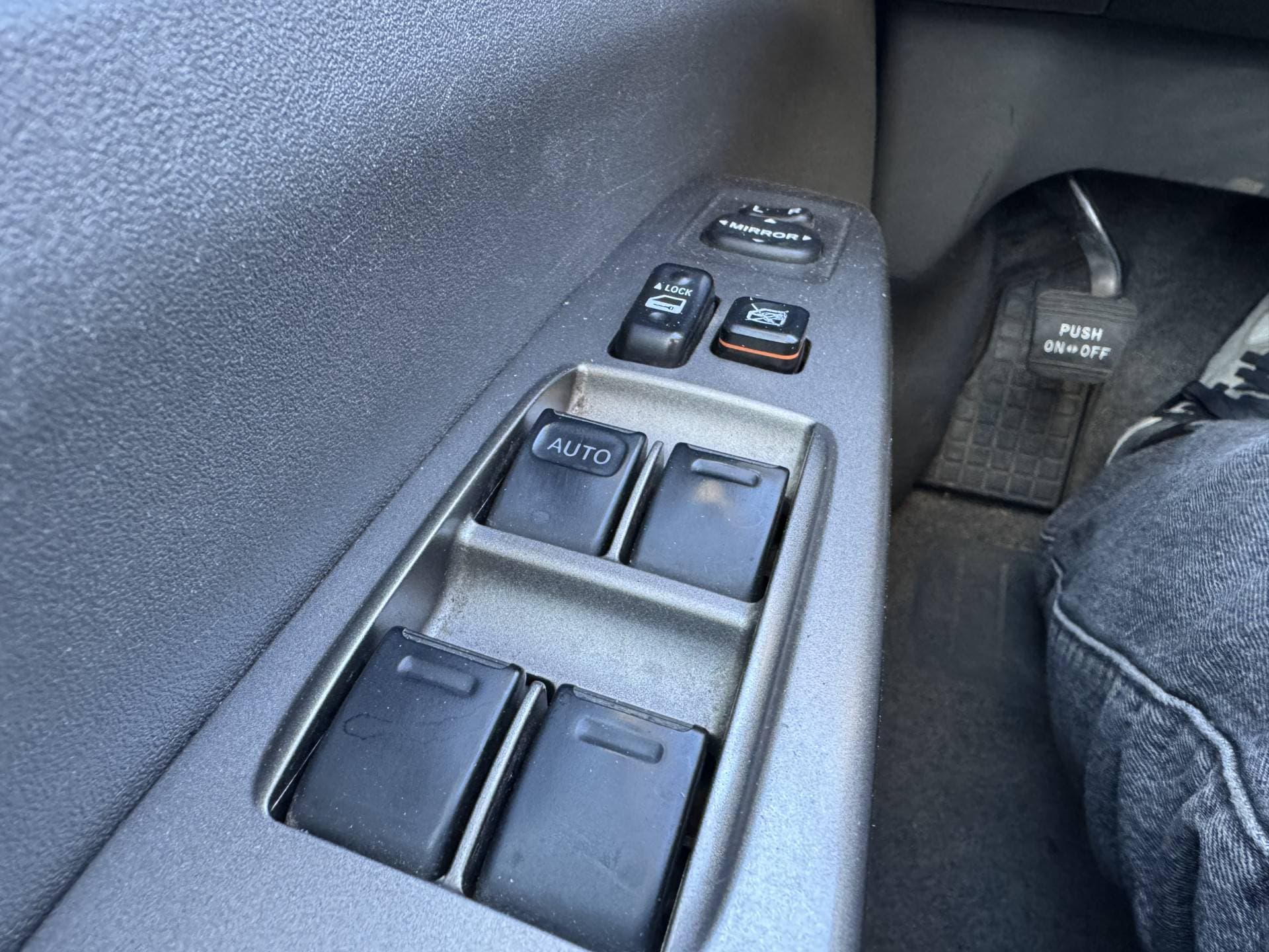 Toyota Prius thumbnail 7