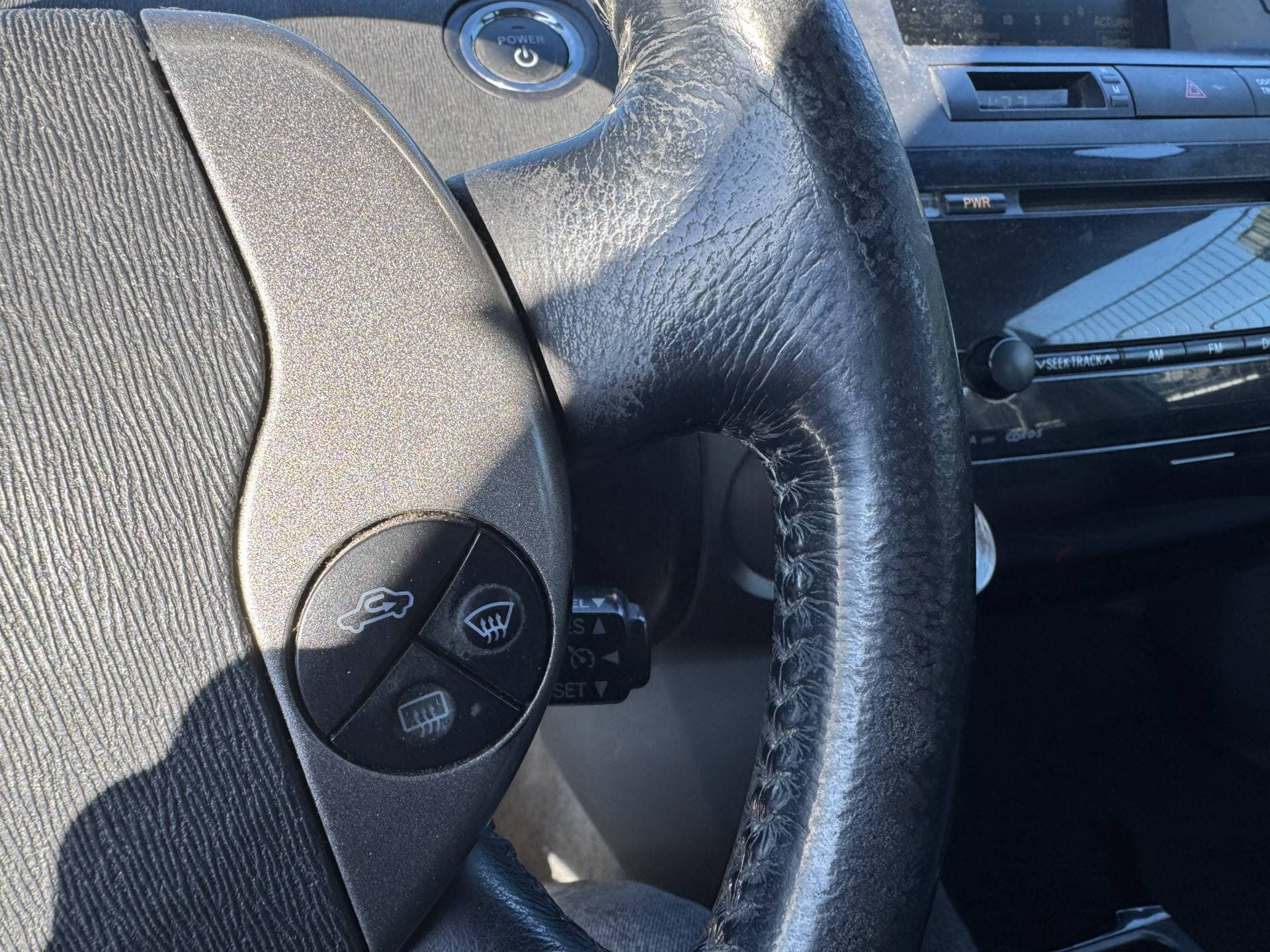 Toyota Prius thumbnail 9