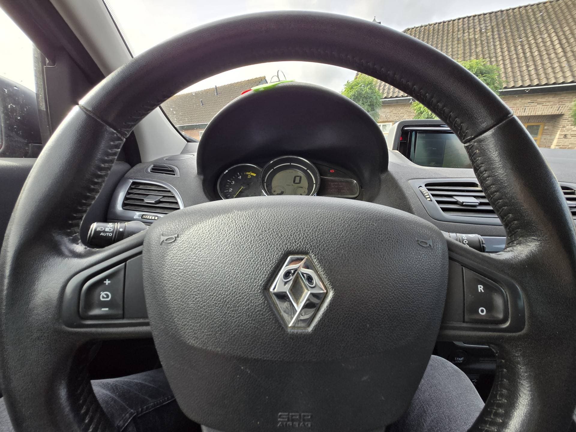 Renault Mégane Estate thumbnail 17