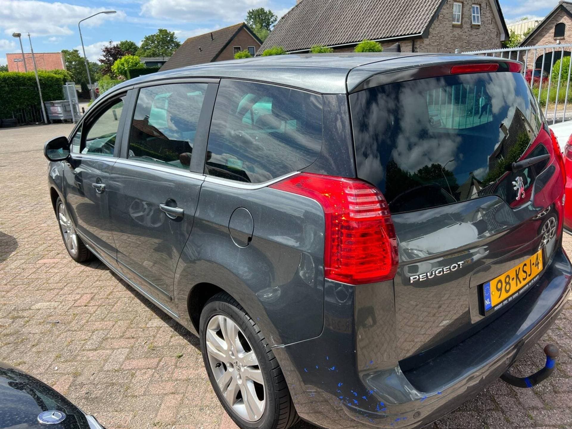 Peugeot 5008 thumbnail 3