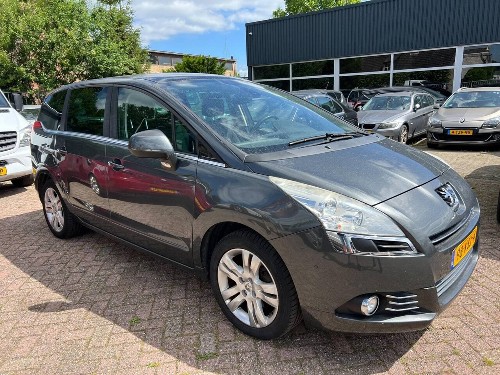 Peugeot 5008 thumbnail 5