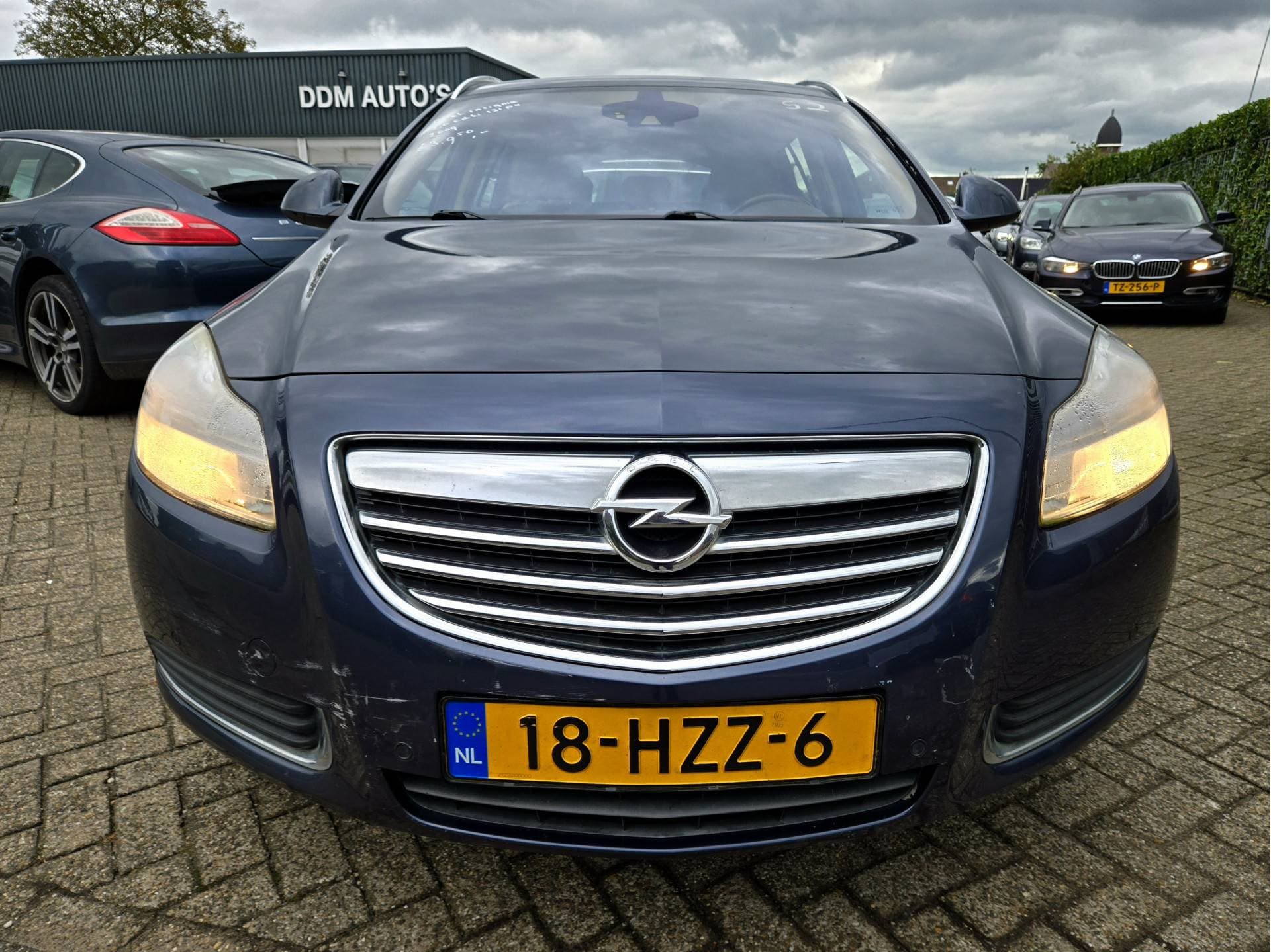Opel Insignia thumbnail 2