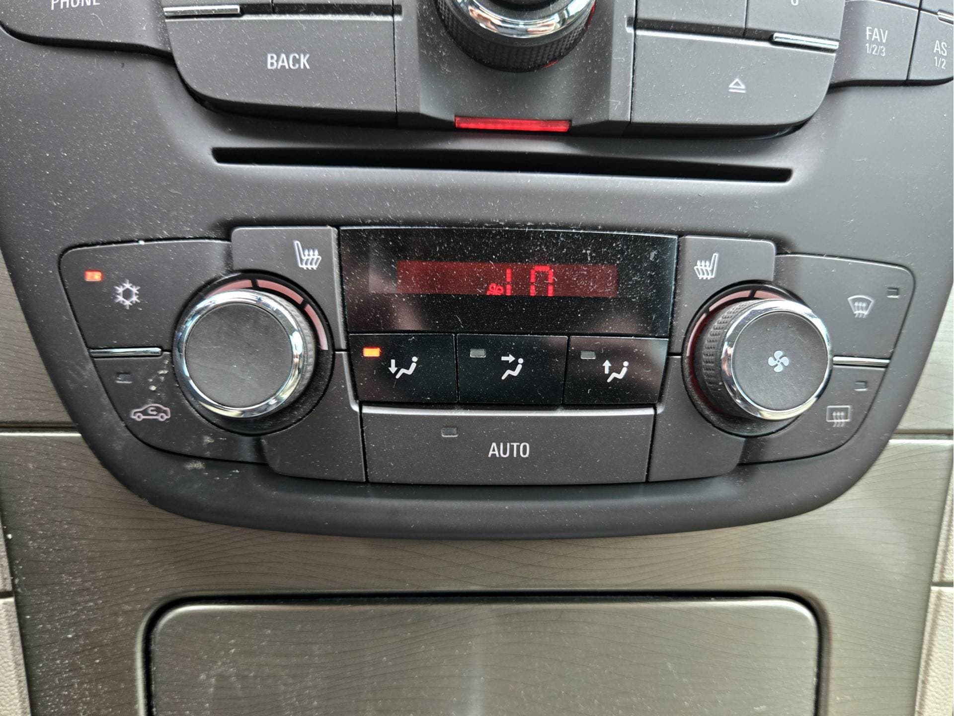 Opel Insignia thumbnail 20