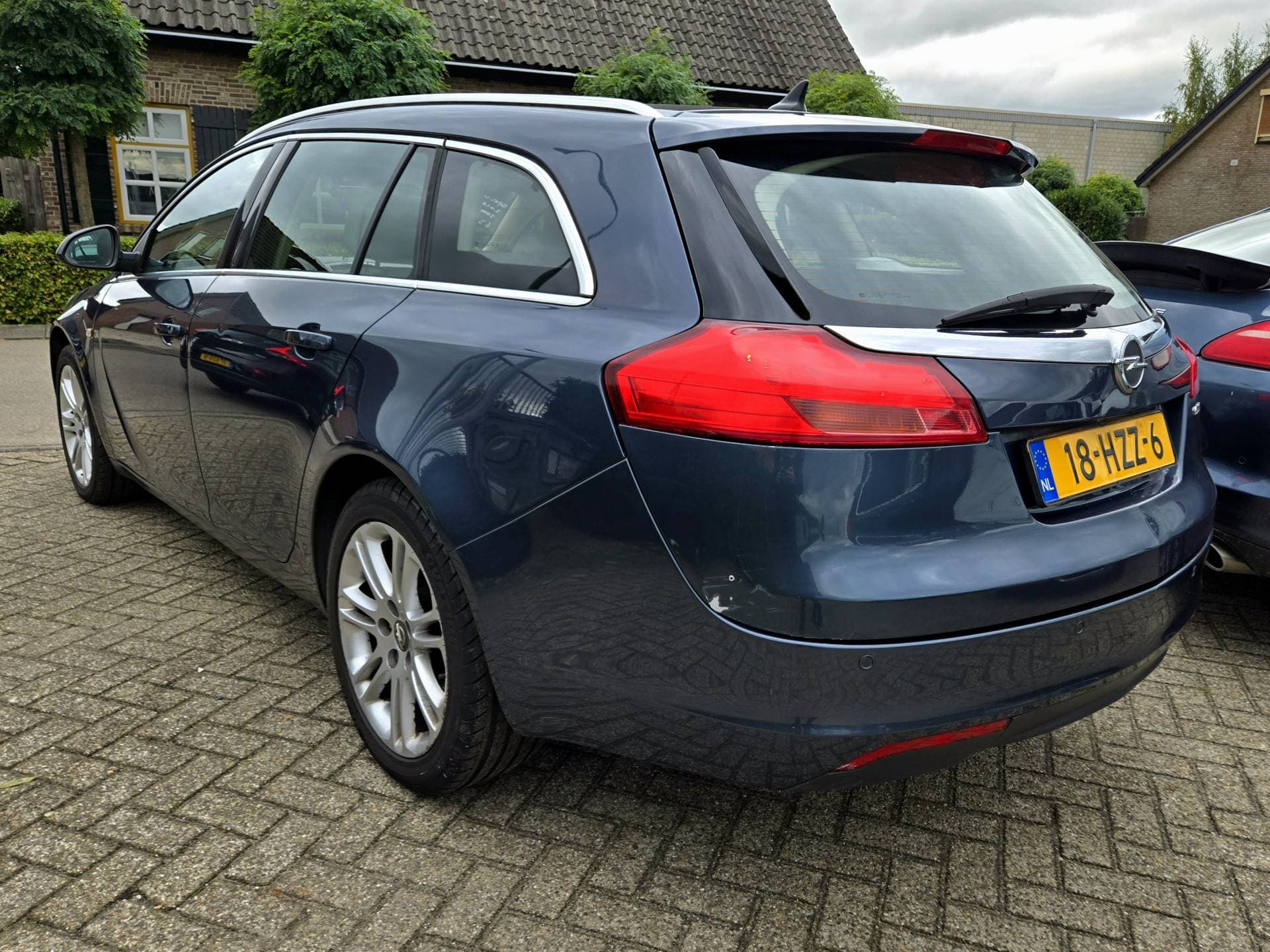 Opel Insignia thumbnail 5