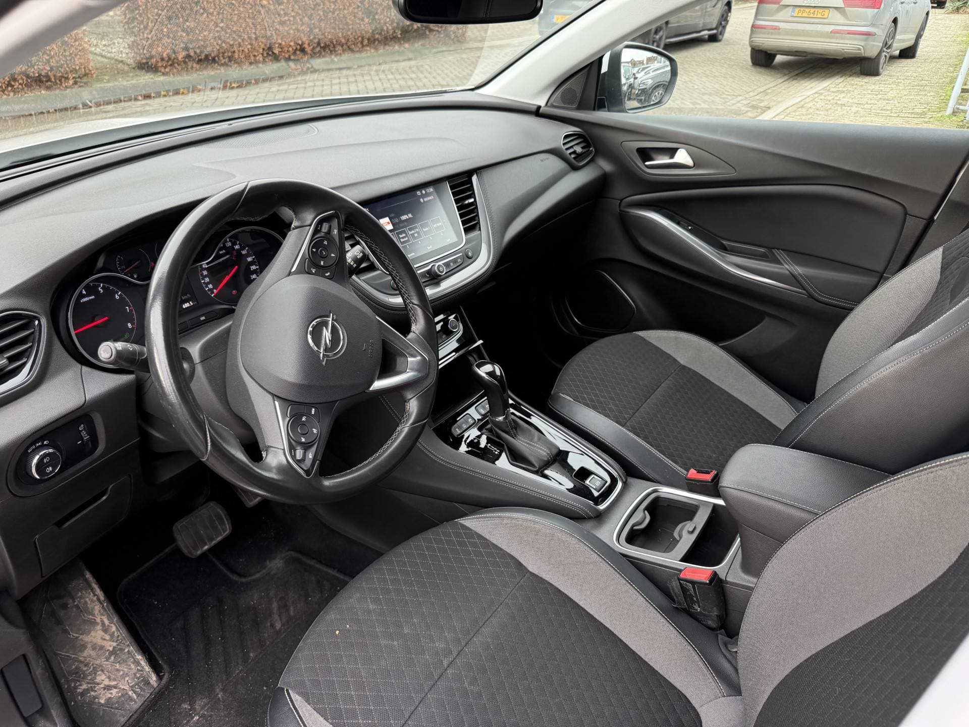 Opel Grandland X thumbnail 17