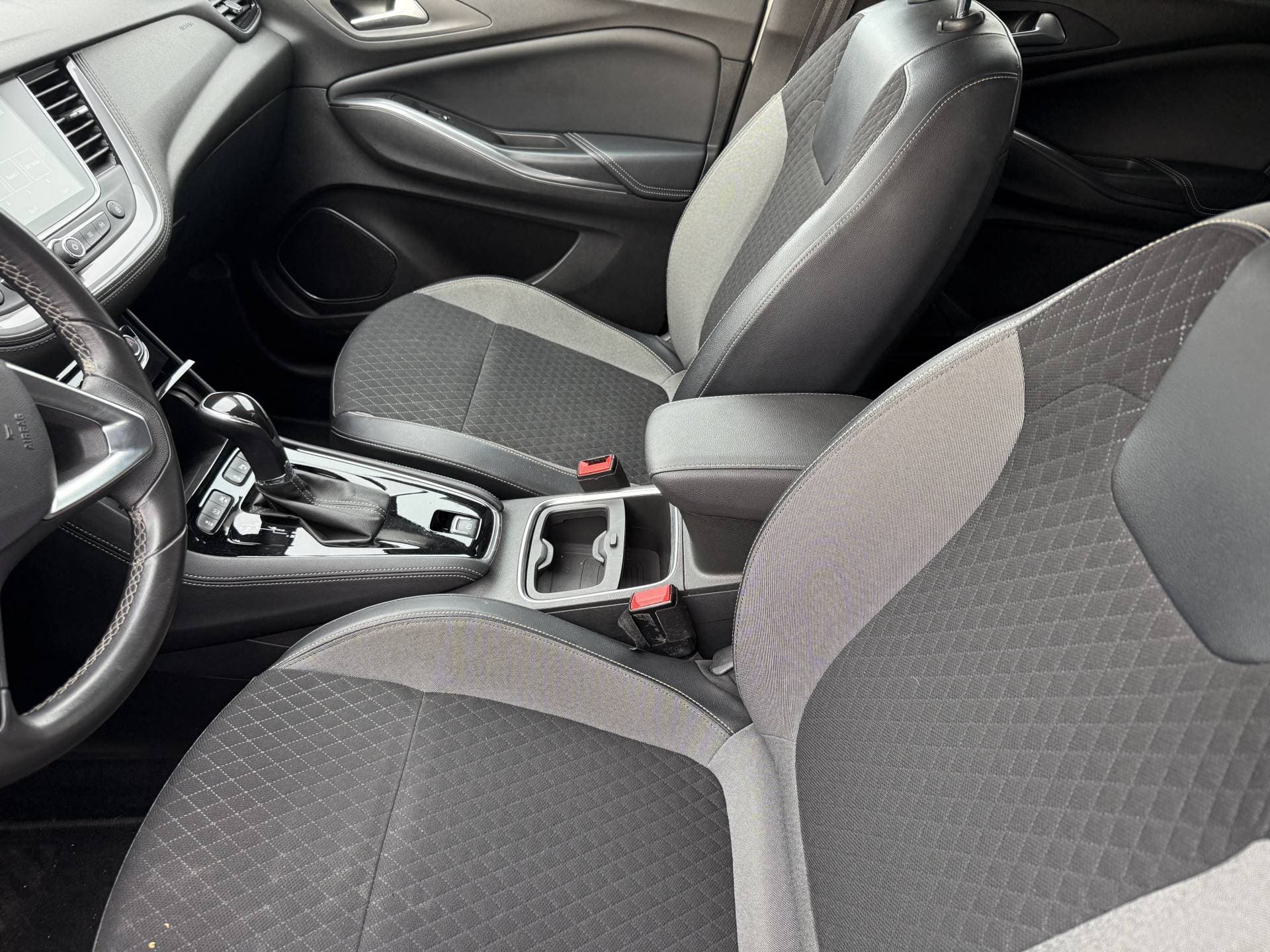 Opel Grandland X thumbnail 18