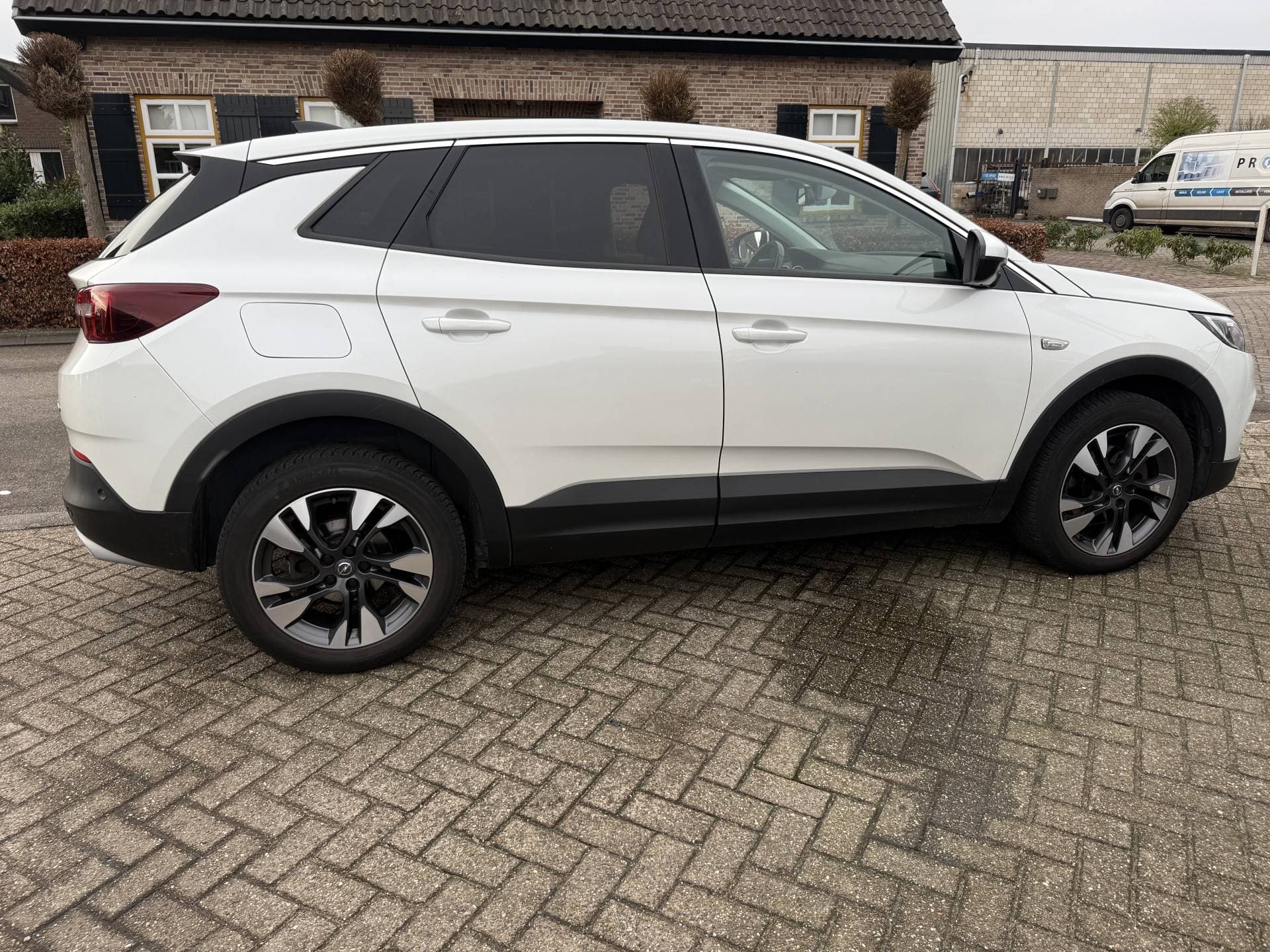 Opel Grandland X thumbnail 6