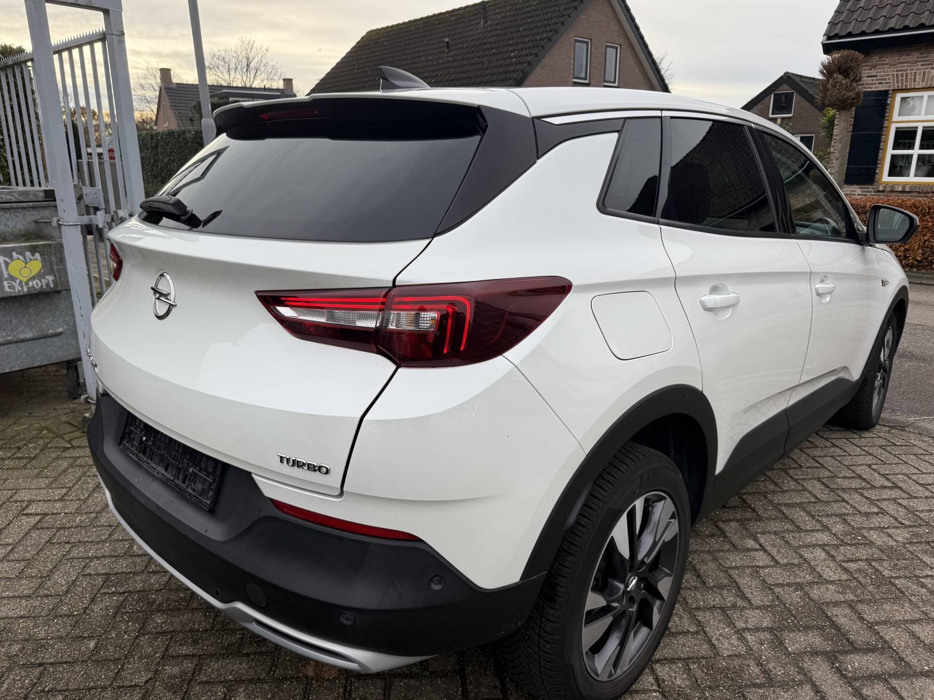 Opel Grandland X thumbnail 10