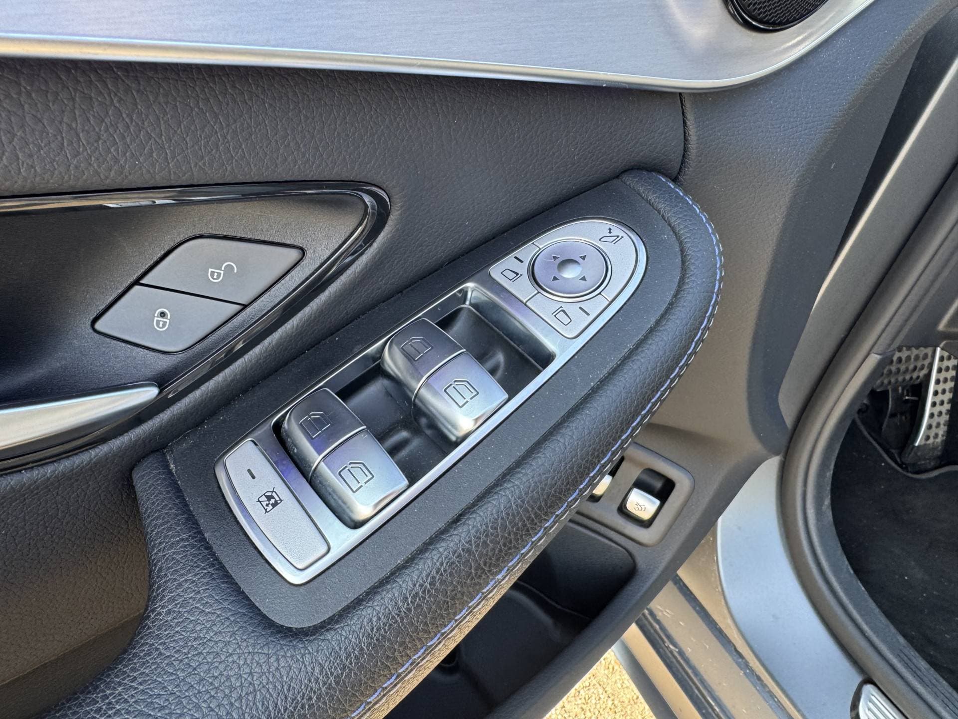 Mercedes-Benz C-Klasse Estate 300 e Business Solution AMG Limited thumbnail 21