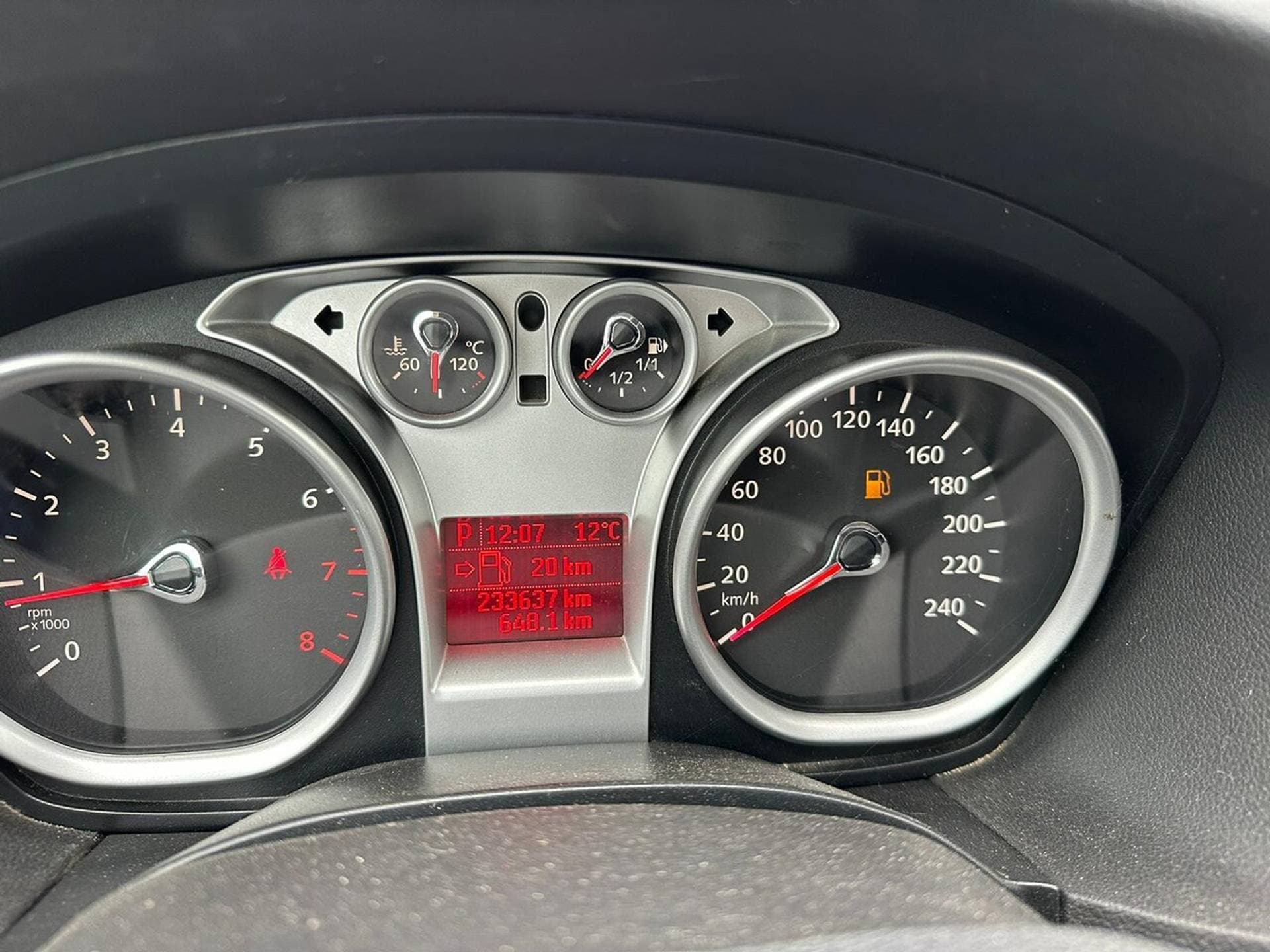 Ford Focus thumbnail 8