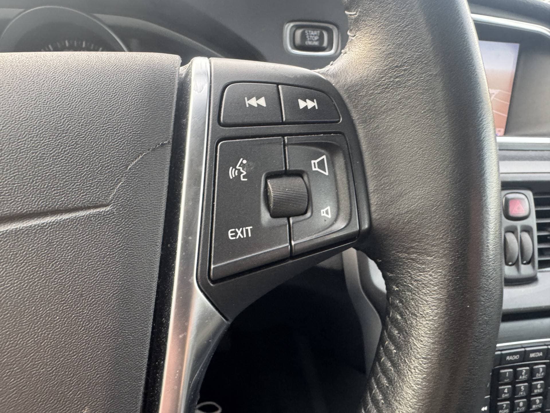 Volvo V40 2.0 D2 Momentum thumbnail 15