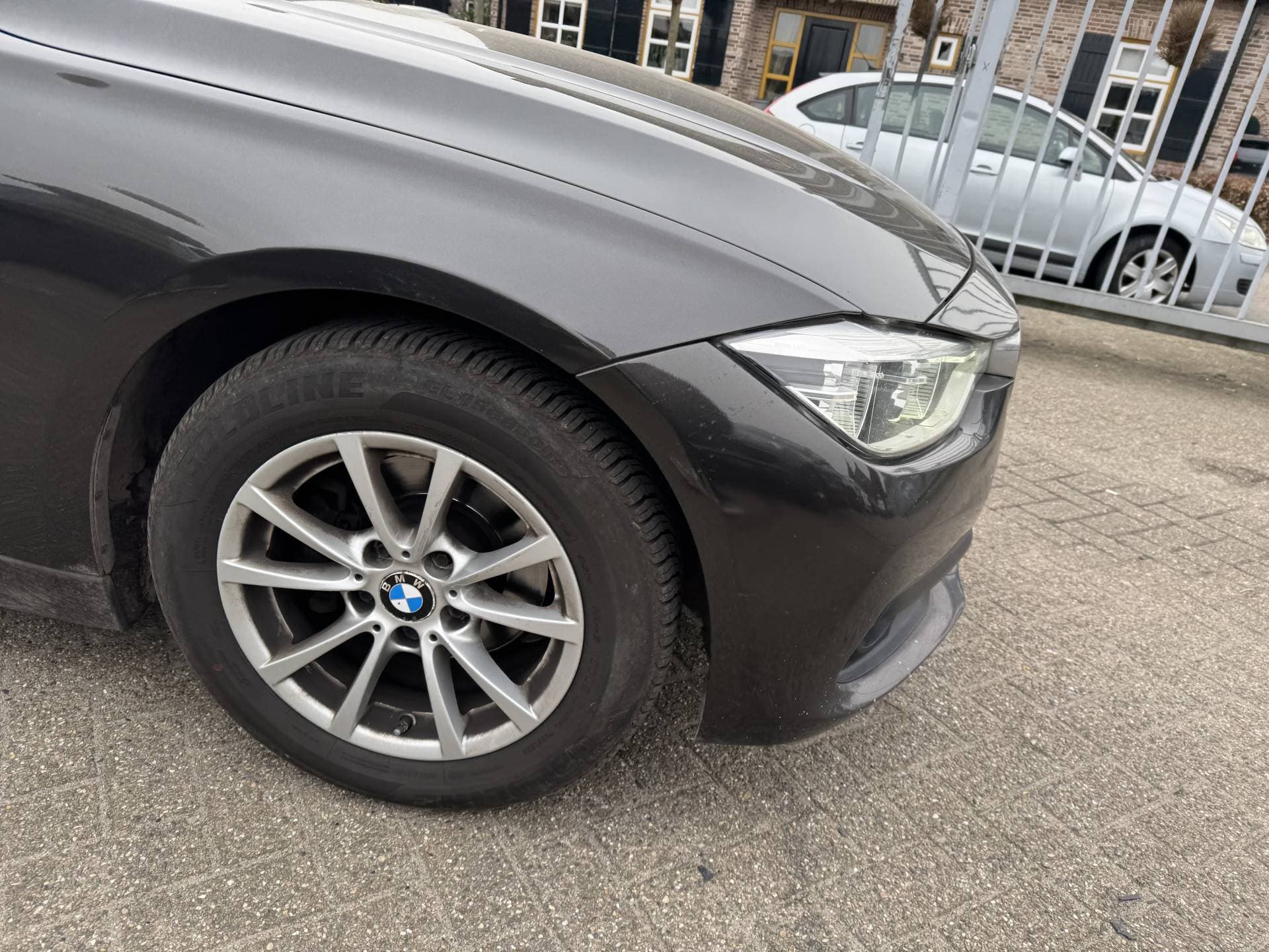 Bmw 3 Serie thumbnail 4