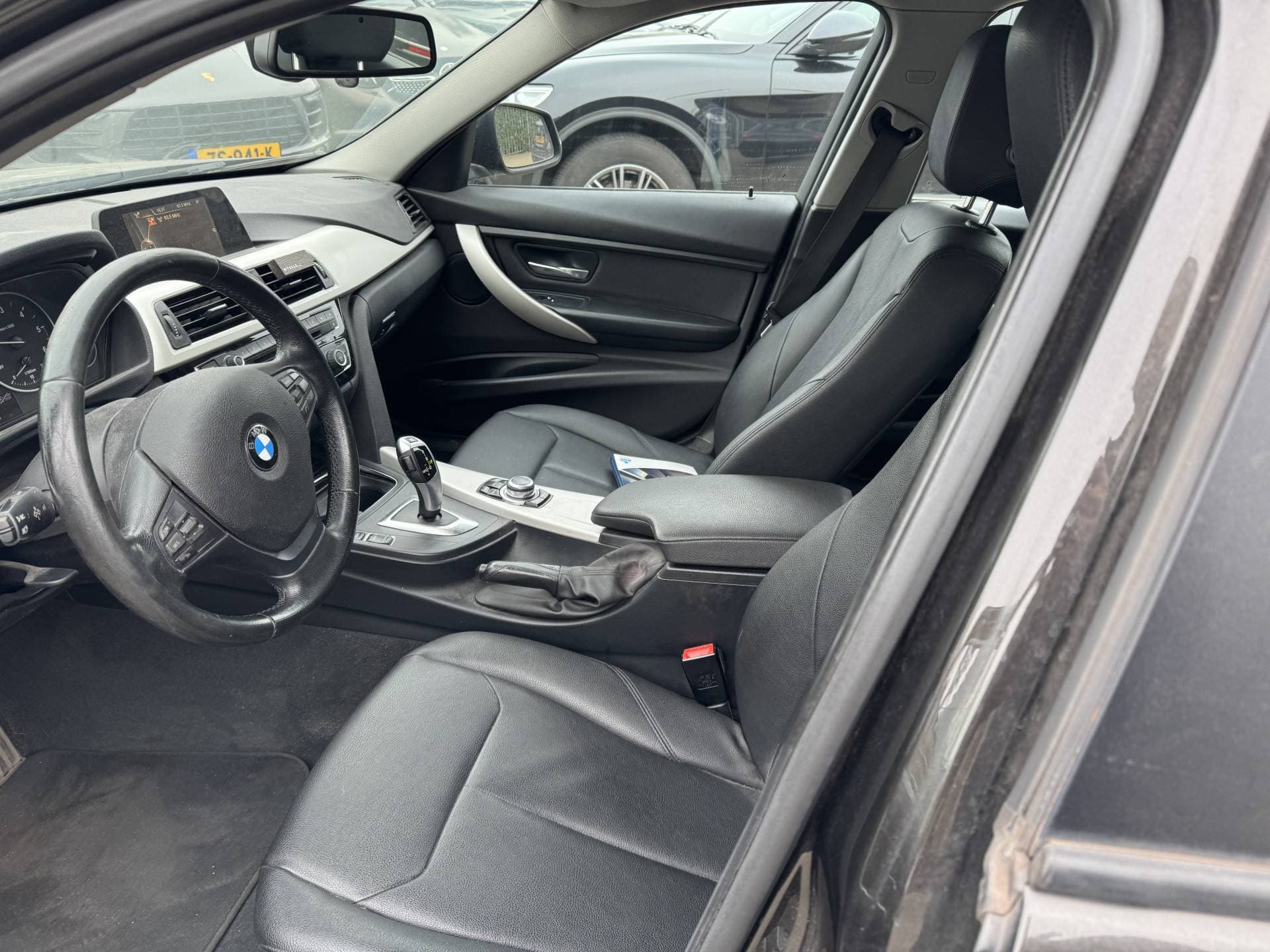 Bmw 3 Serie thumbnail 8