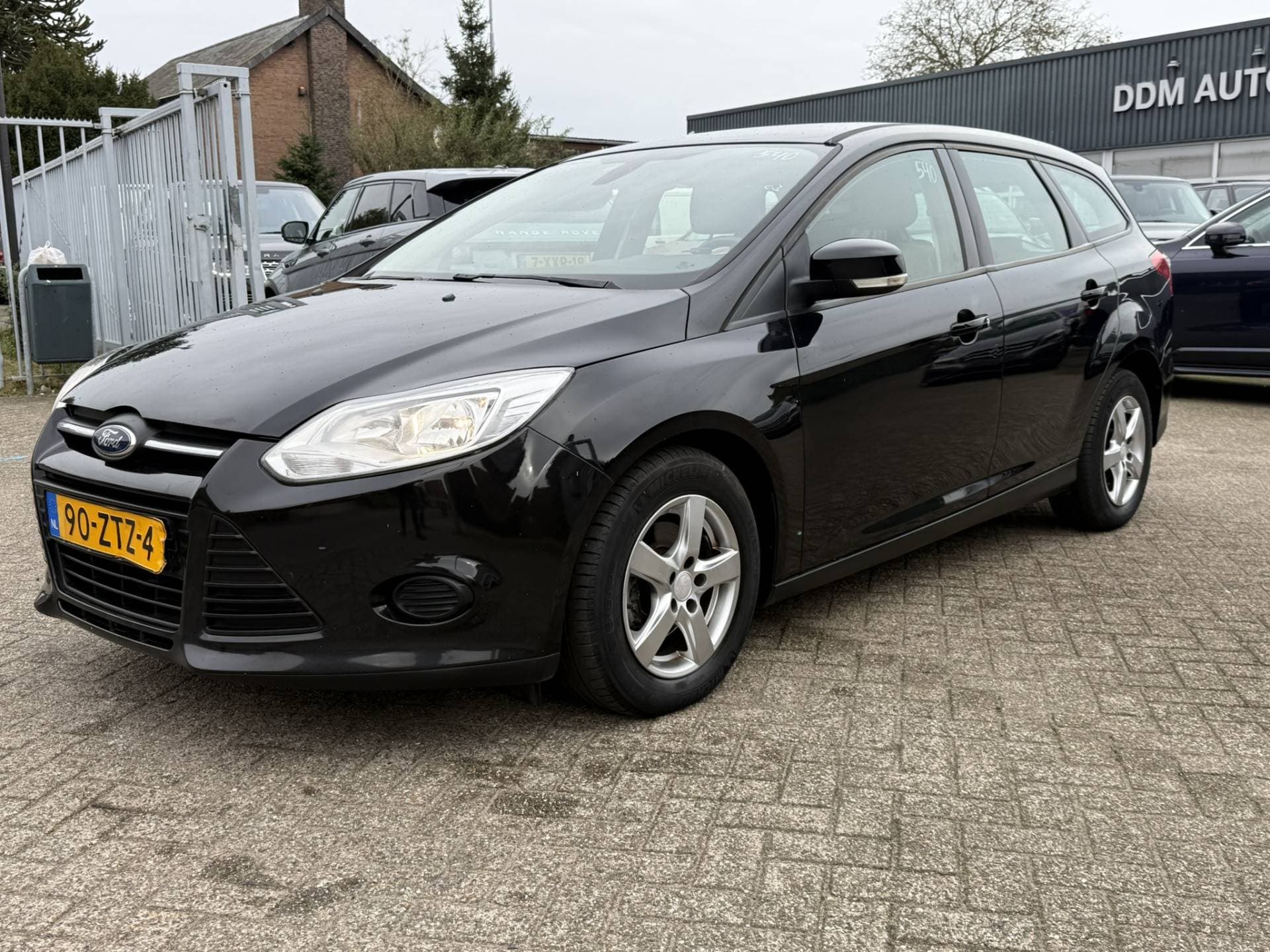 Ford Focus thumbnail 9