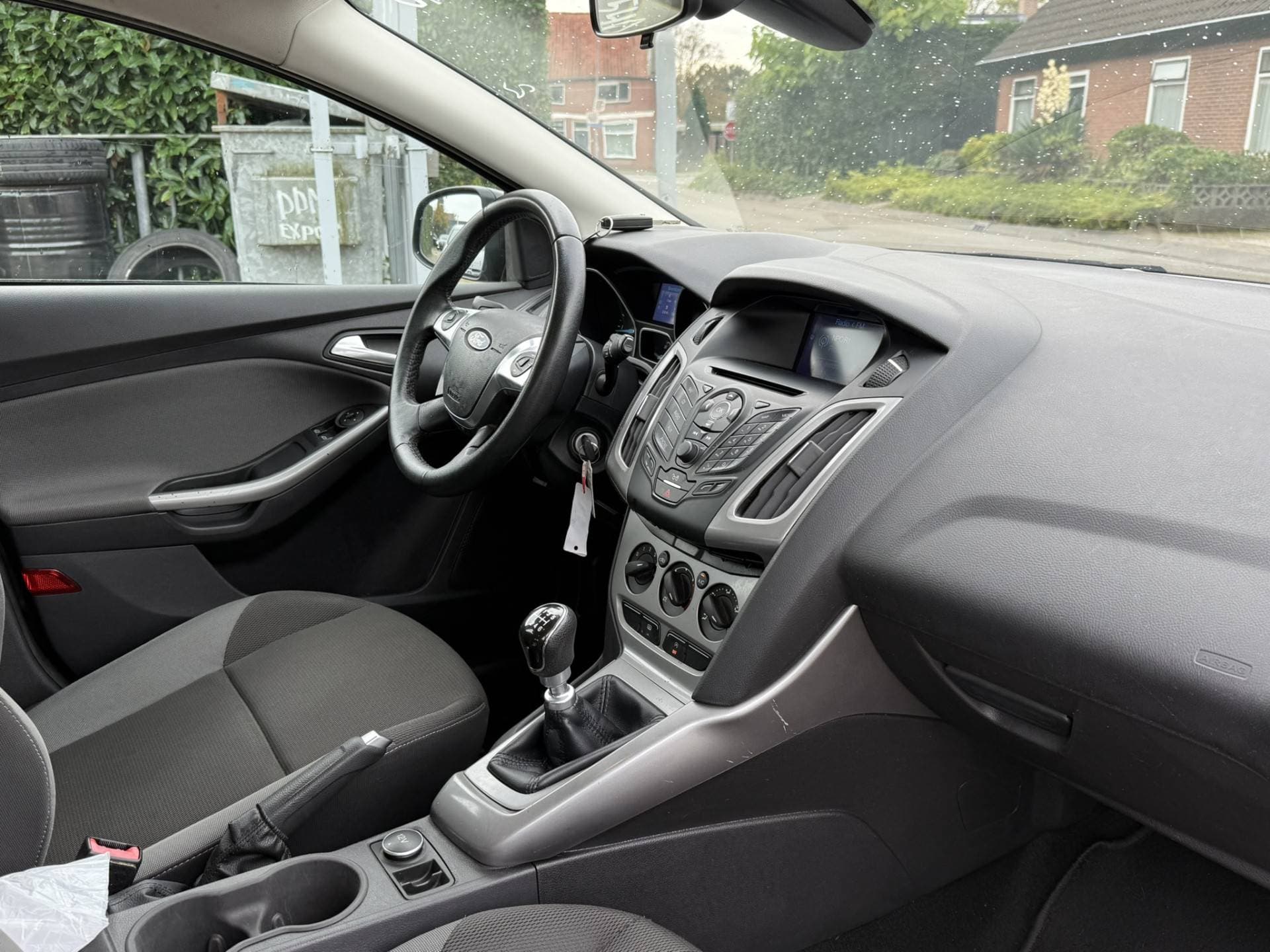 Ford Focus thumbnail 10