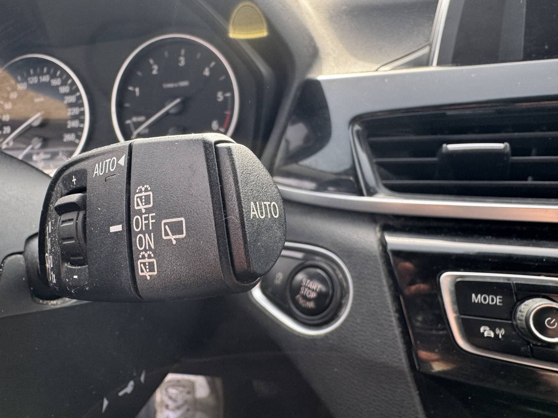 BMW X1 D Centennial High Executive thumbnail 3