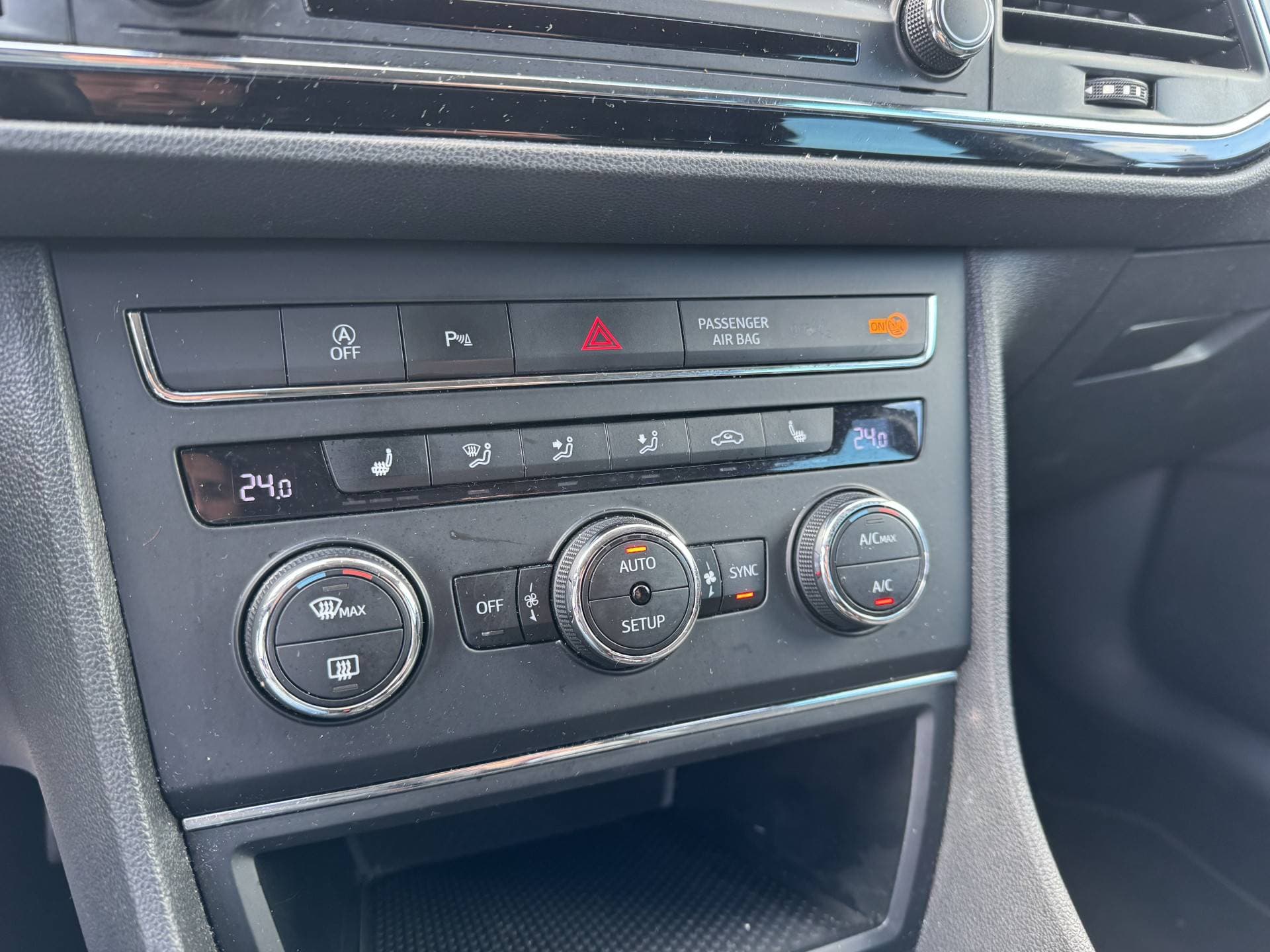 SEAT Leon ST 1.6 TDI Style Business Ecomotive thumbnail 13