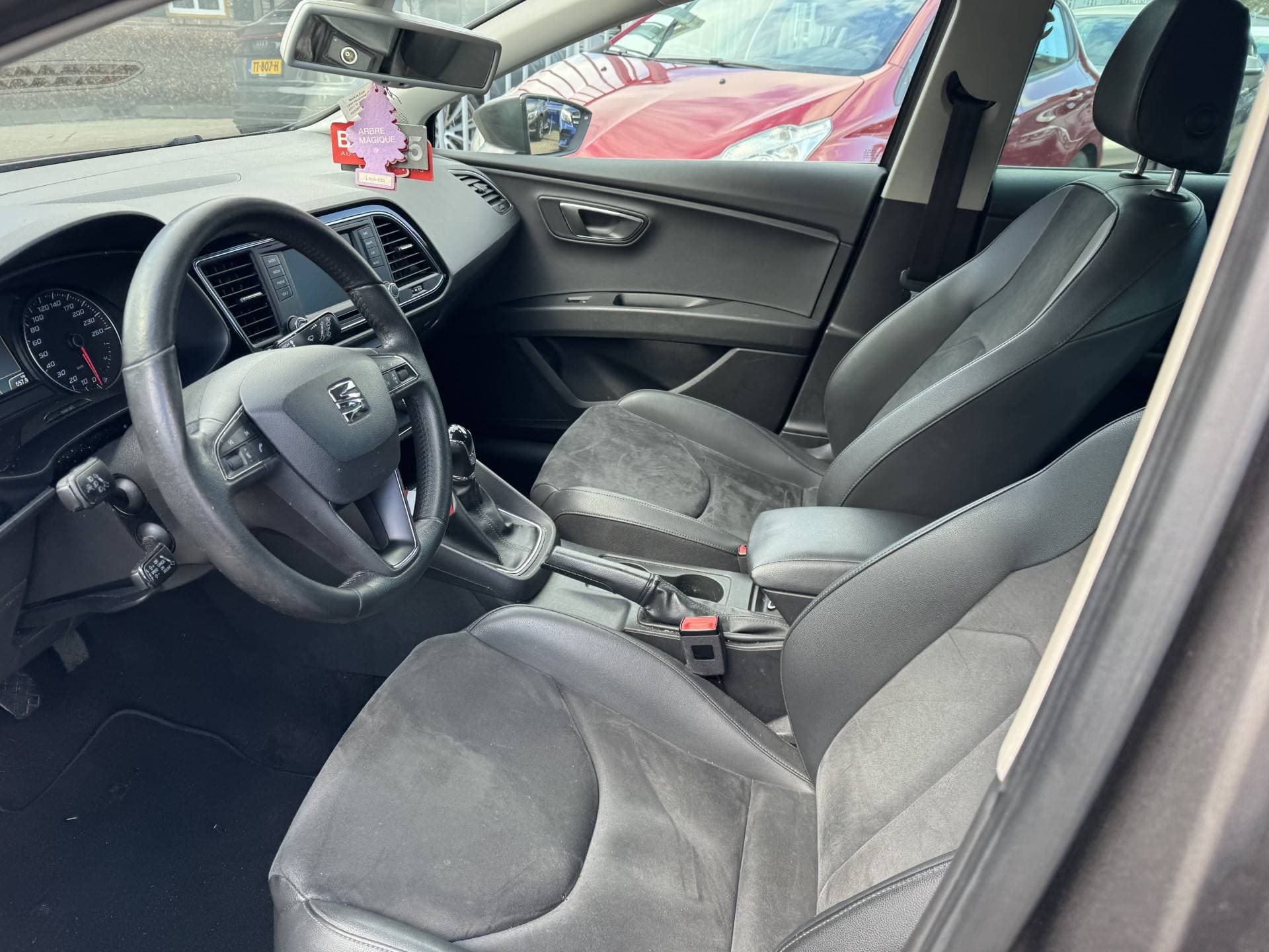 SEAT Leon ST 1.6 TDI Style Business Ecomotive thumbnail 14