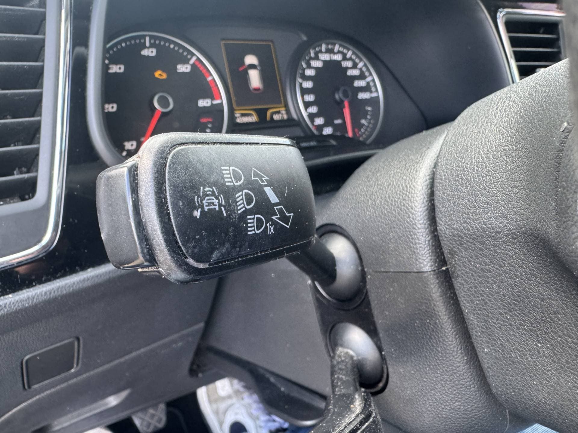 SEAT Leon ST 1.6 TDI Style Business Ecomotive thumbnail 8