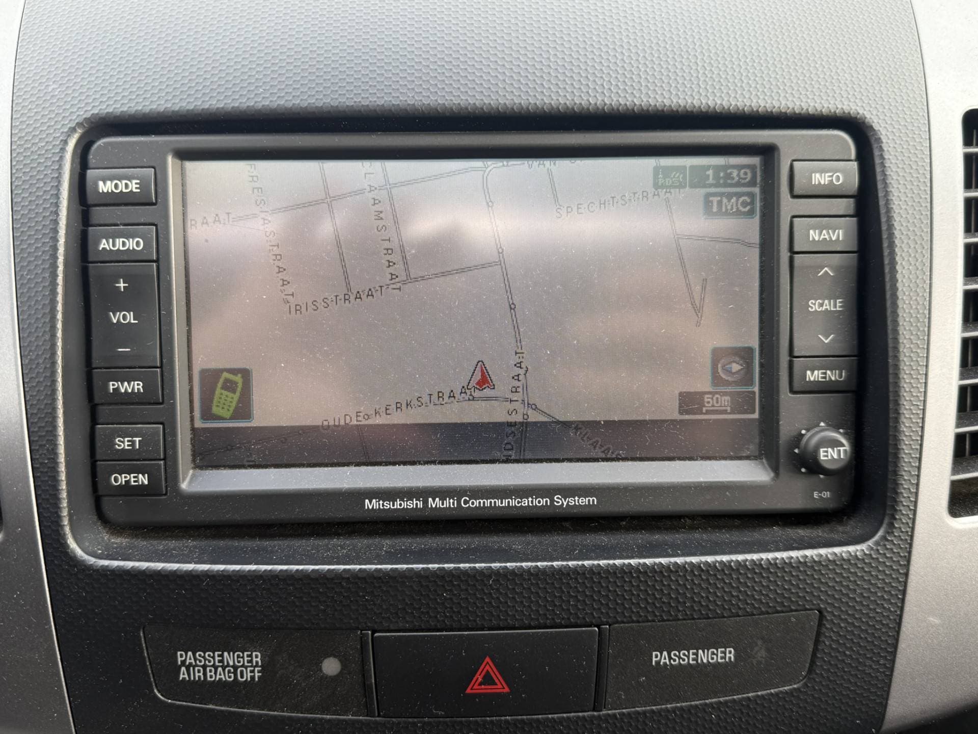 Mitsubishi Outlander thumbnail 15