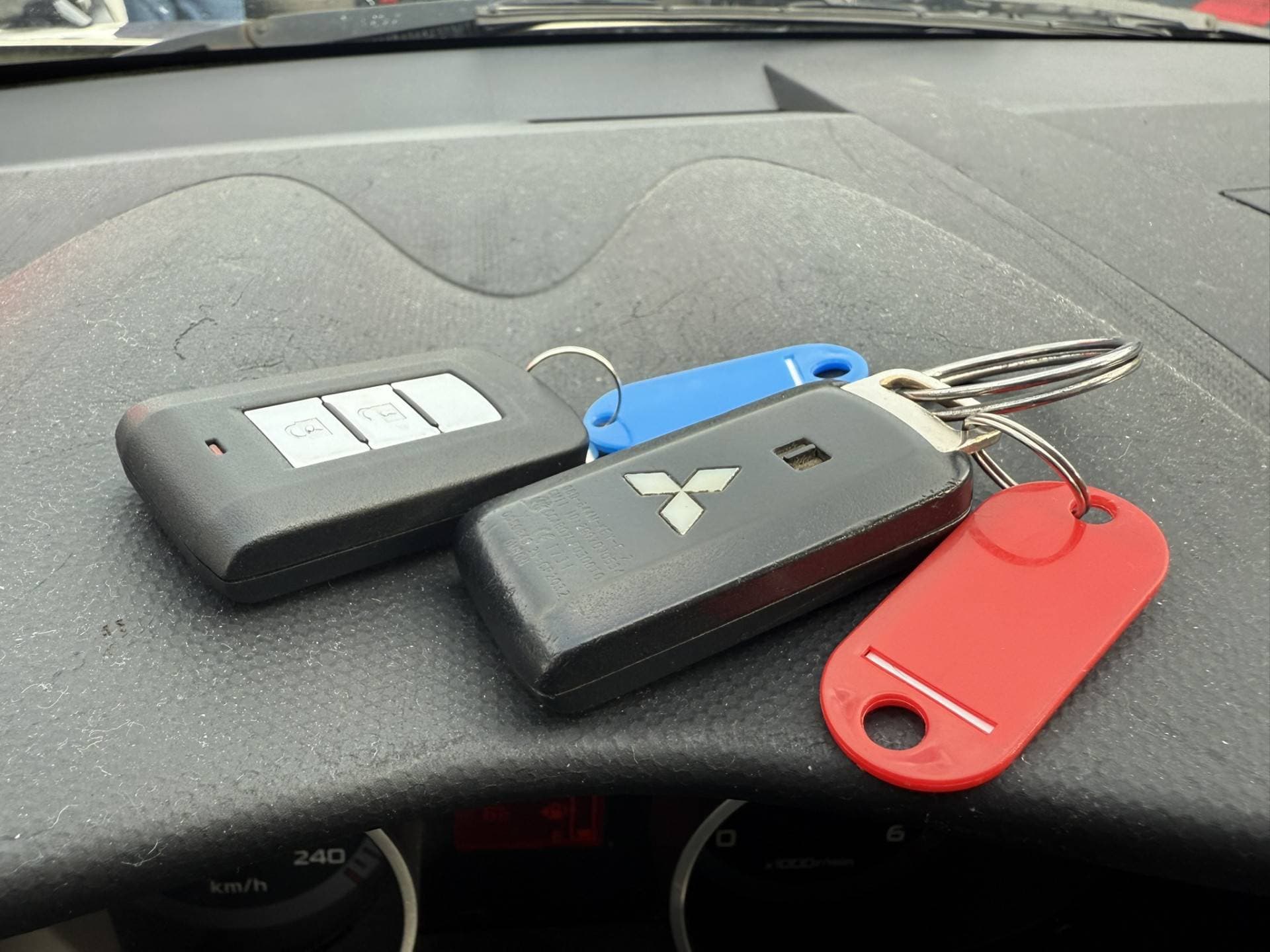 Mitsubishi Outlander thumbnail 9