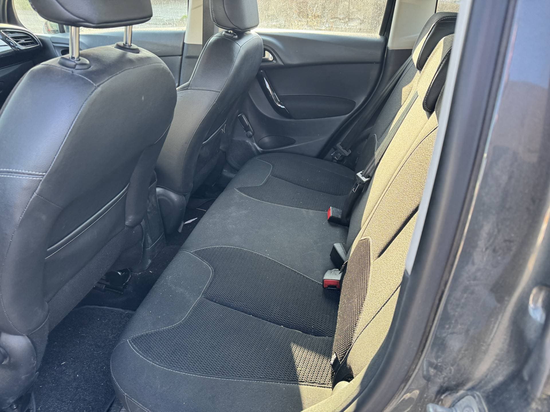 Citroën C3 1.6 e-HDi Collection thumbnail 12