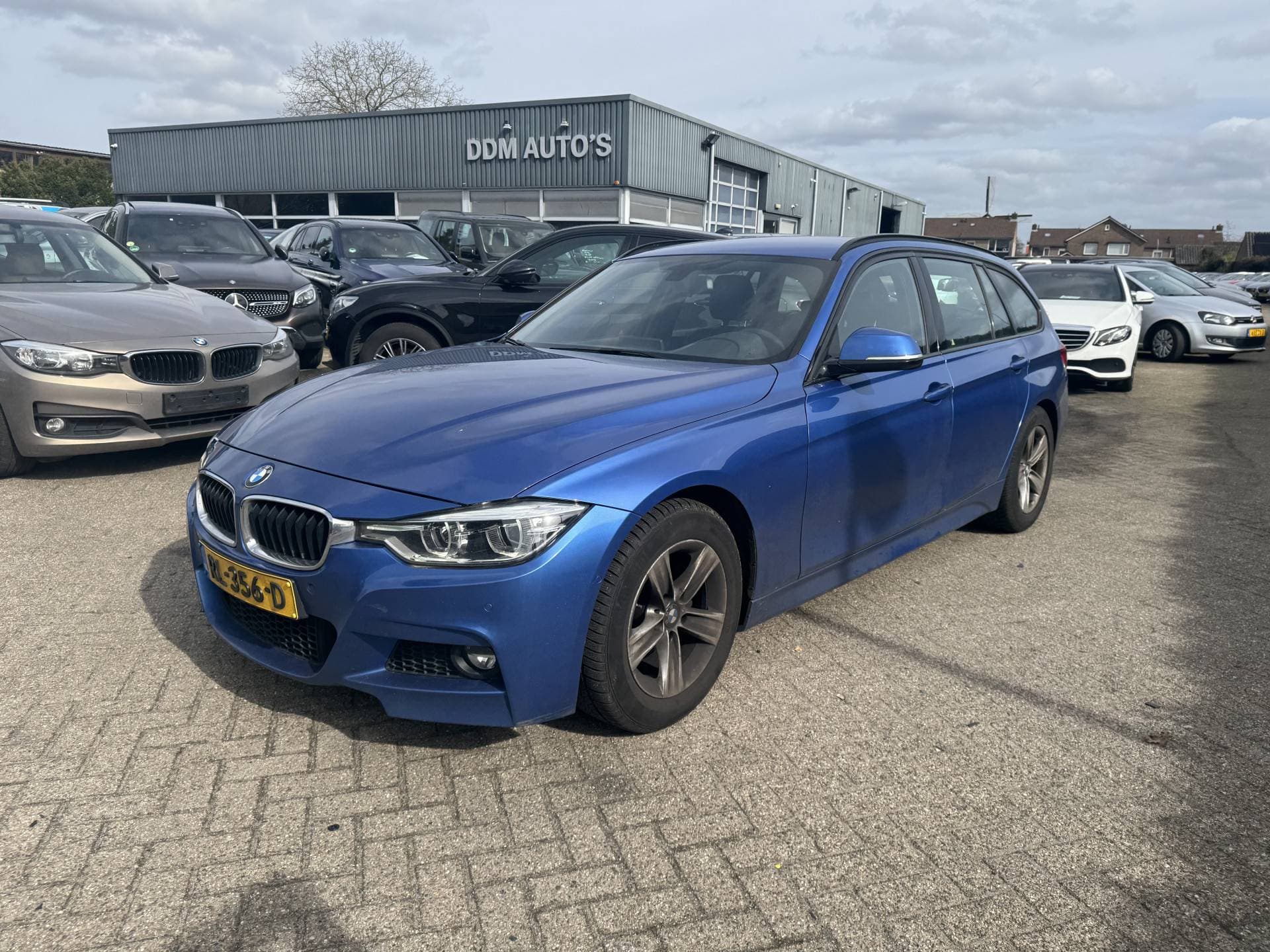 BMW 3 Serie Touring 318i Corporate Lease High Executive M-Pakket Automaat thumbnail 2